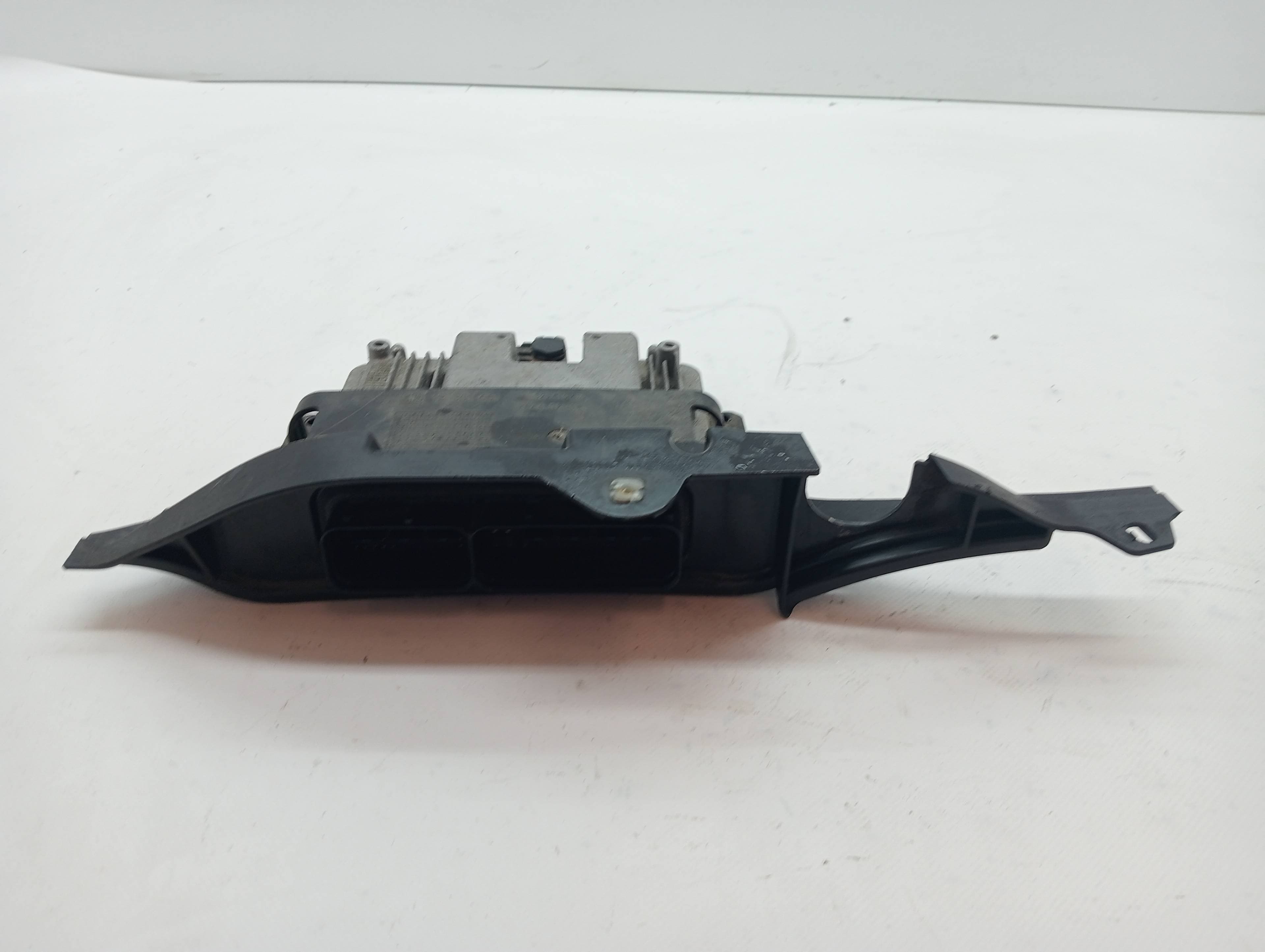 Centralita motor uce OPEL CORSA D 3