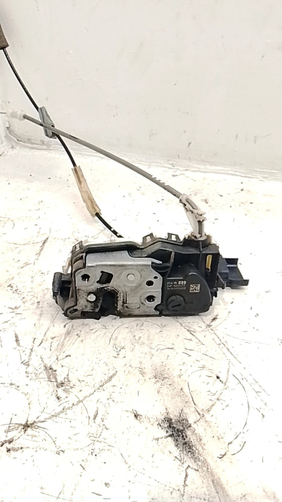 Cerradura puerta delantera derecha CITROEN C4 CACTUS 4