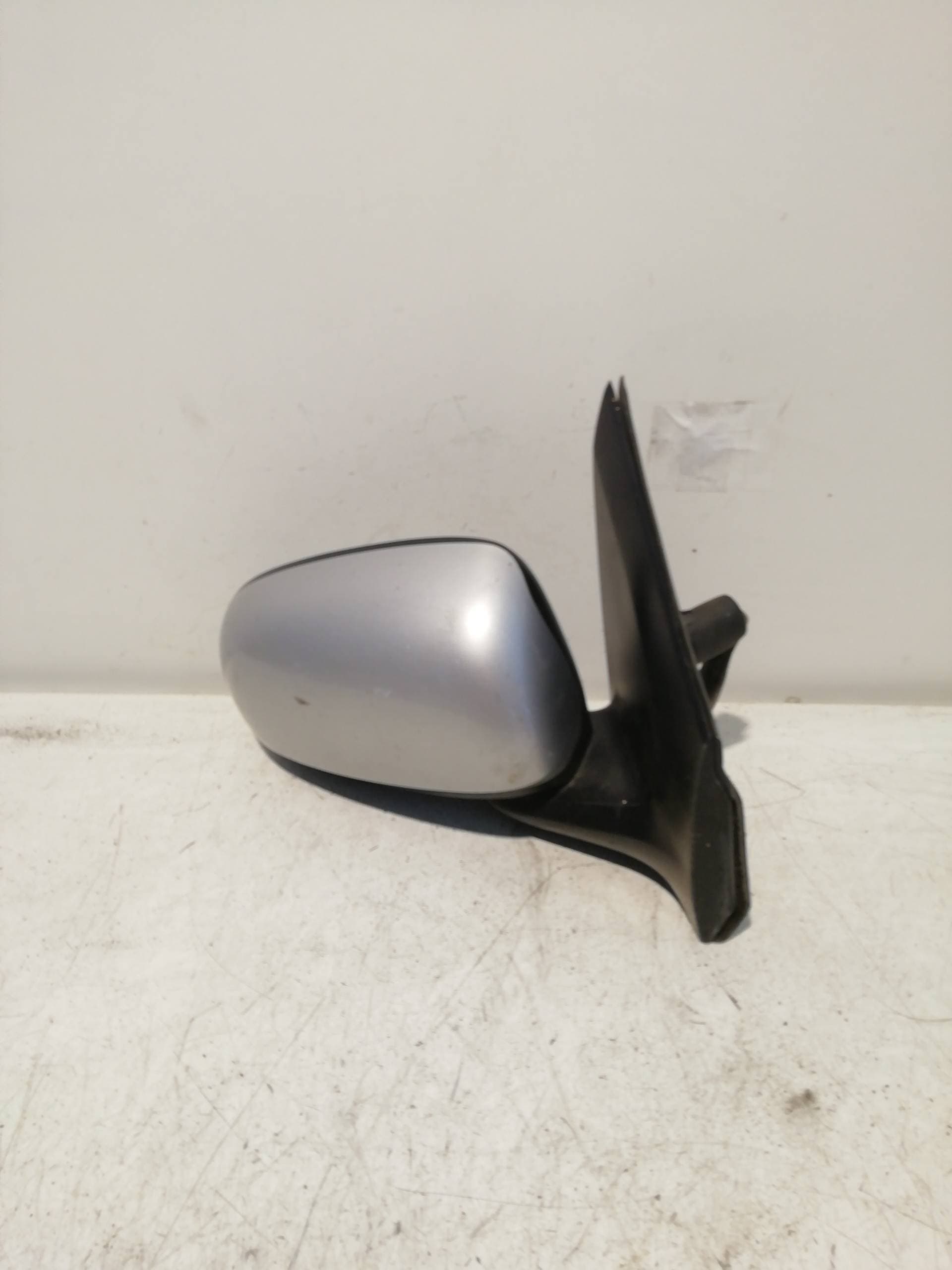 Retrovisor derecho NISSAN ALMERA TINO (V10M) 2