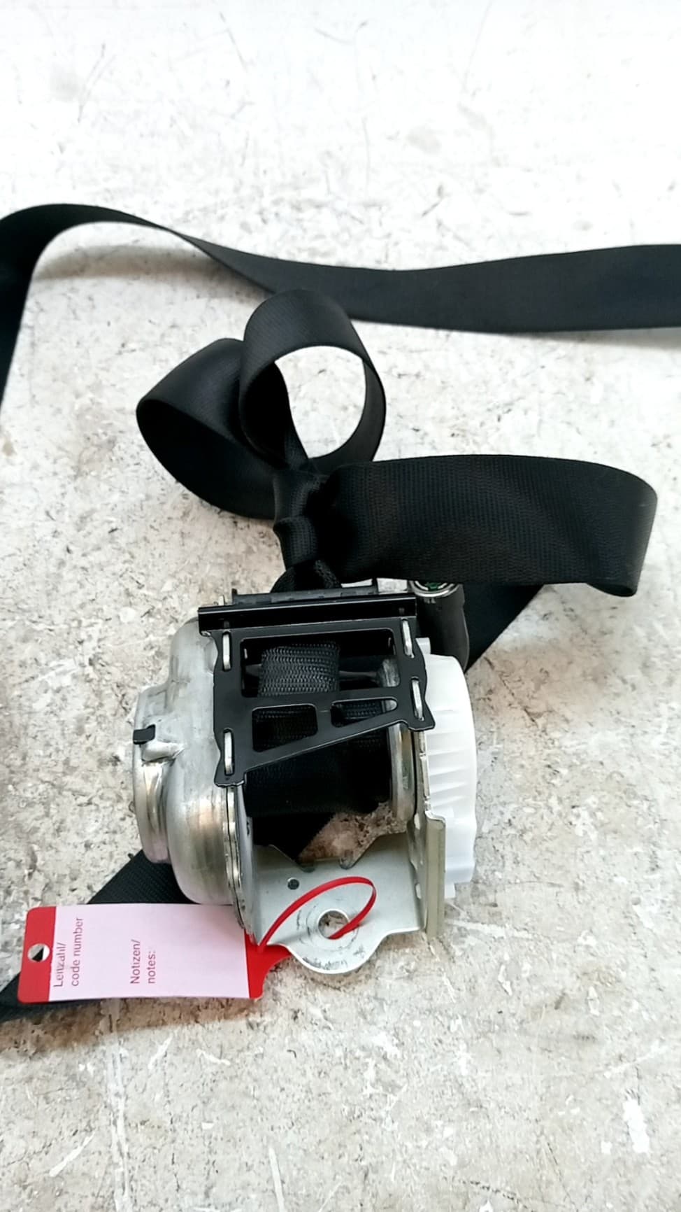 Cinturon seguridad trasero derecho MINI