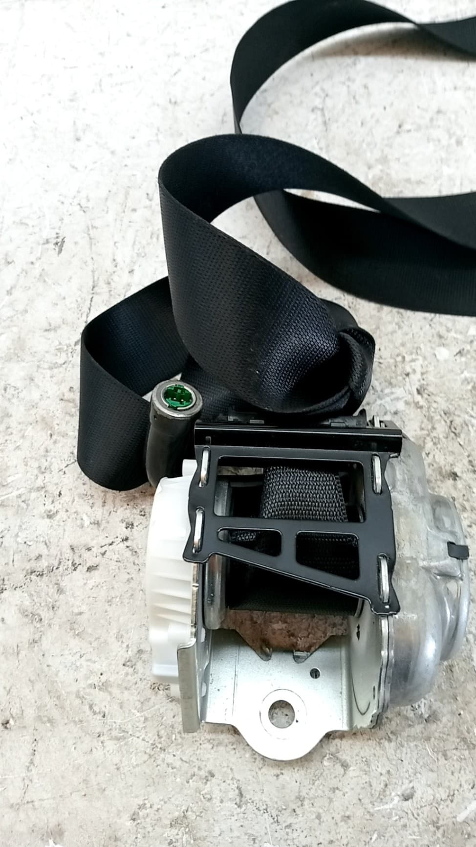 Cinturon seguridad trasero izquierdo MINI 3