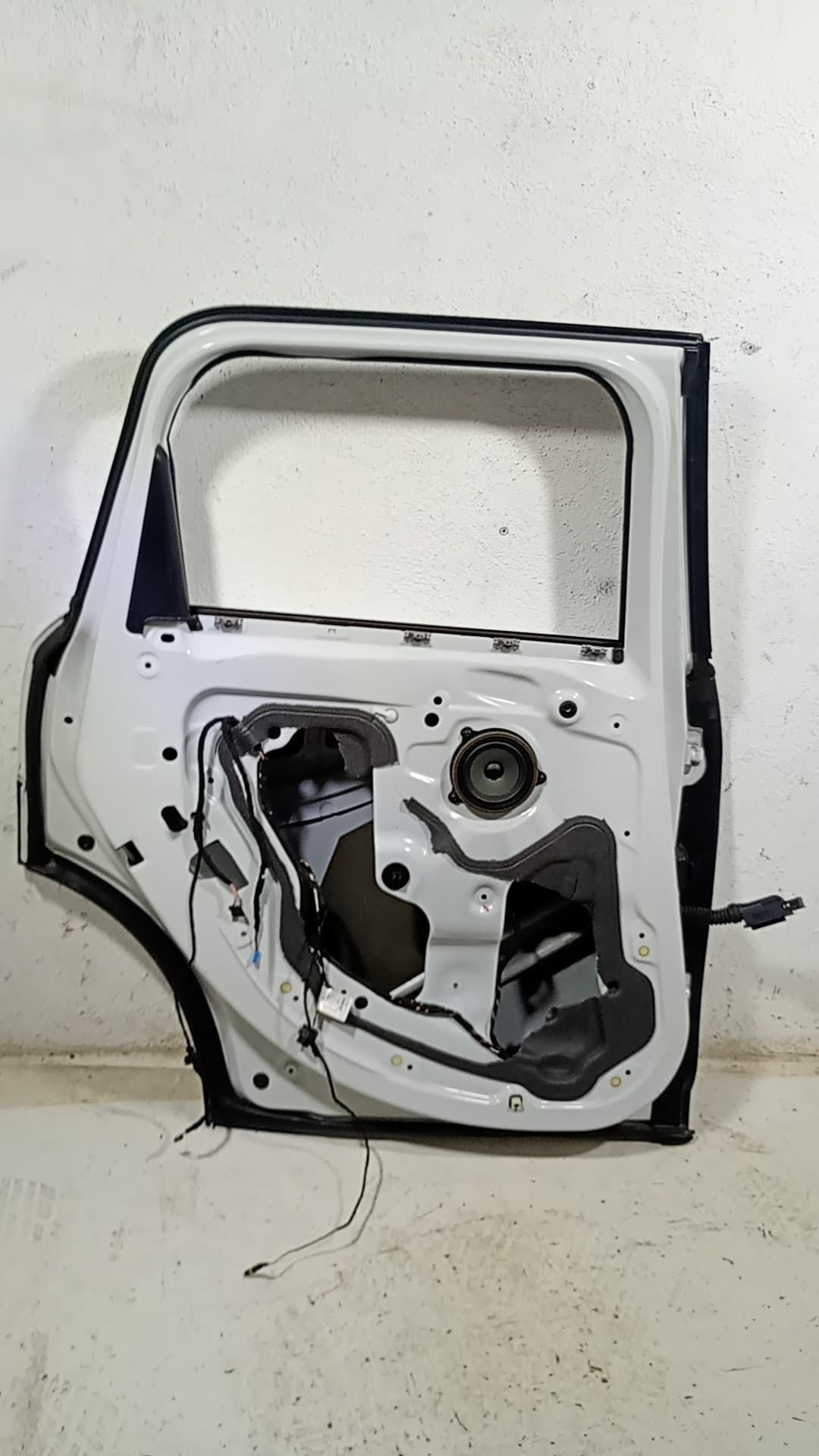 Puerta trasera izquierda MINI 2