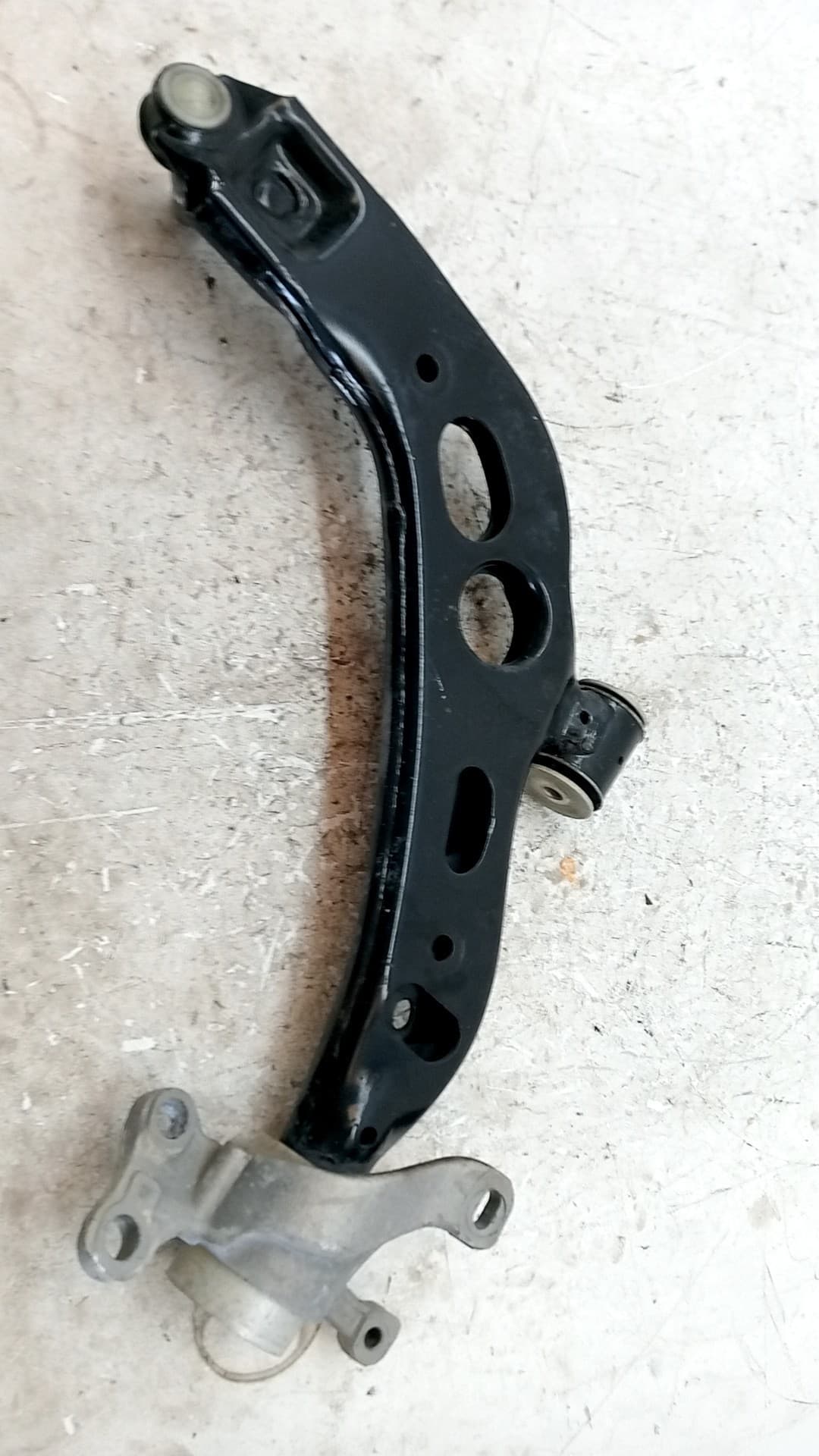 Brazo suspension inferior delantero derecho MINI 3