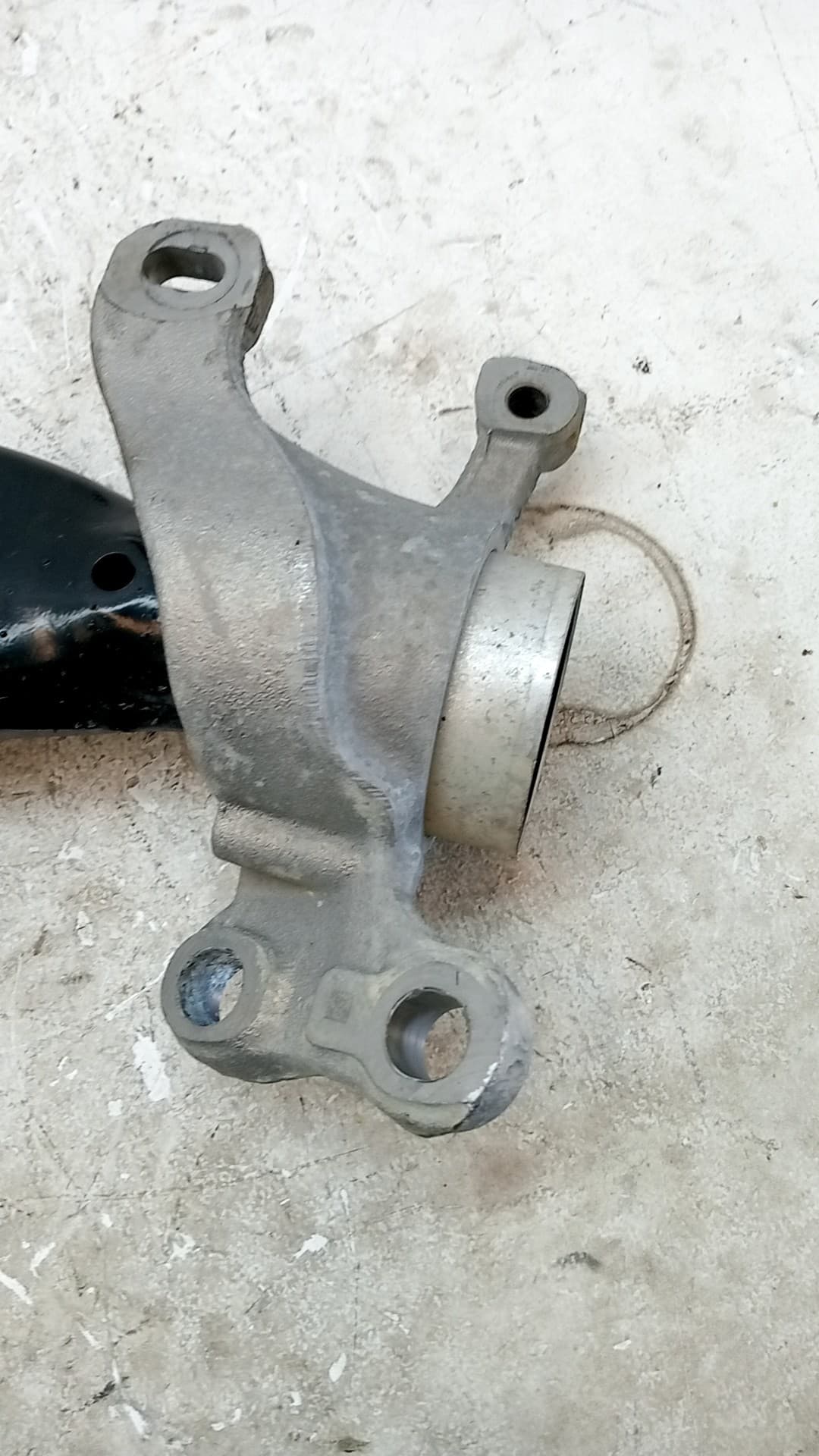 Brazo suspension inferior delantero derecho MINI 2