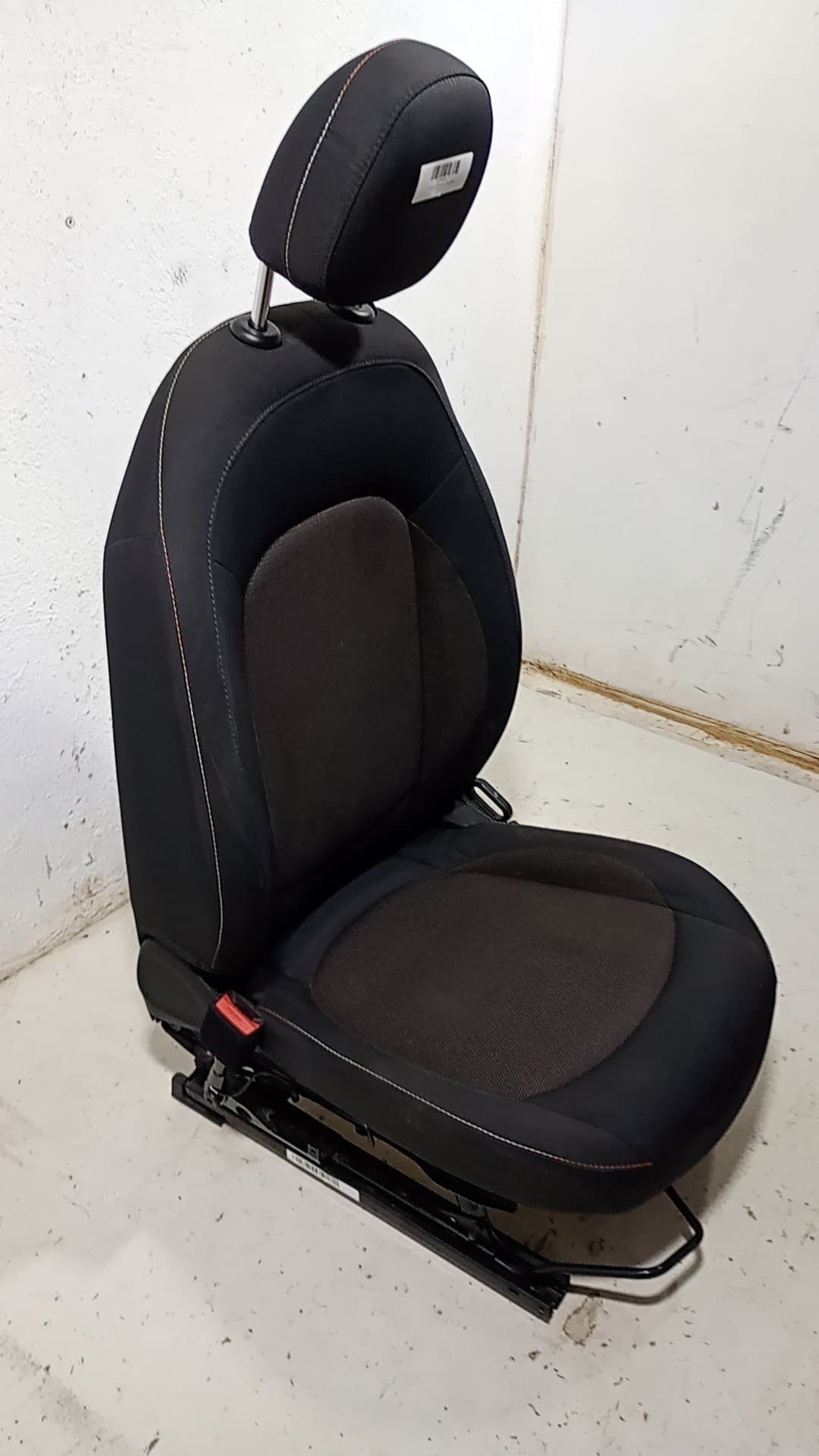 Asiento delantero izquierdo MINI 3