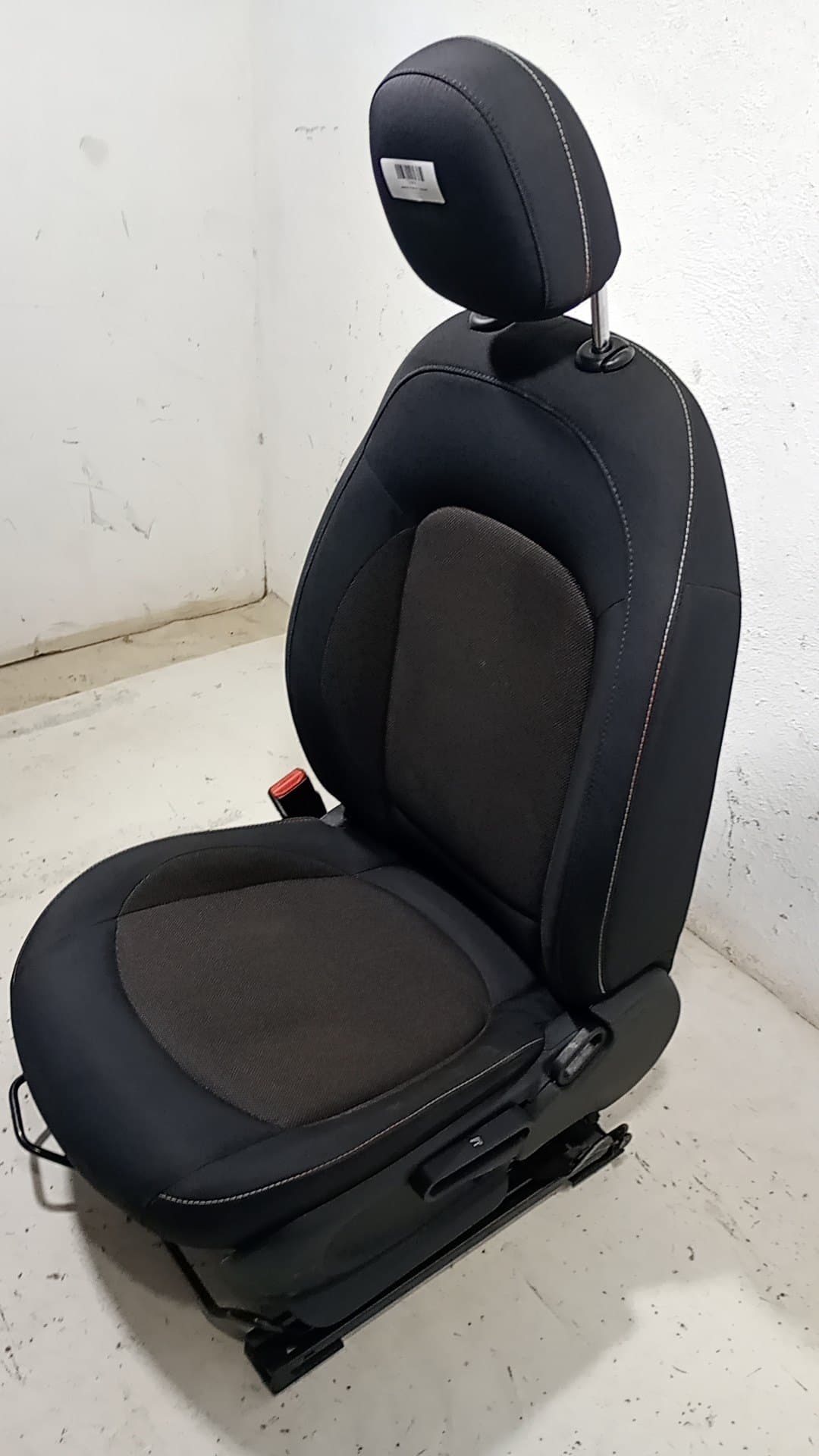 Asiento delantero izquierdo MINI