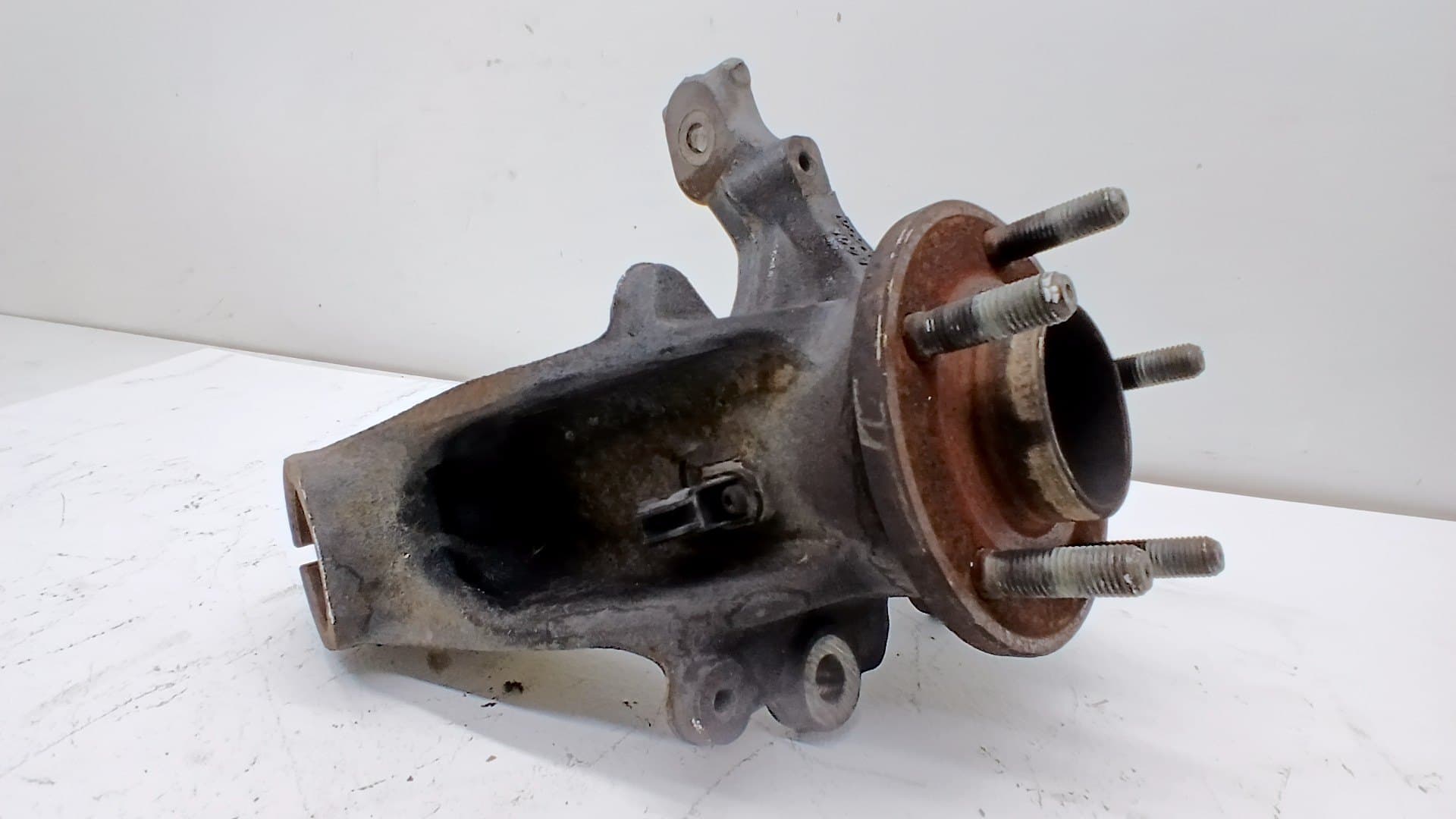 Mangueta delantera izquierda FORD C-MAX 2