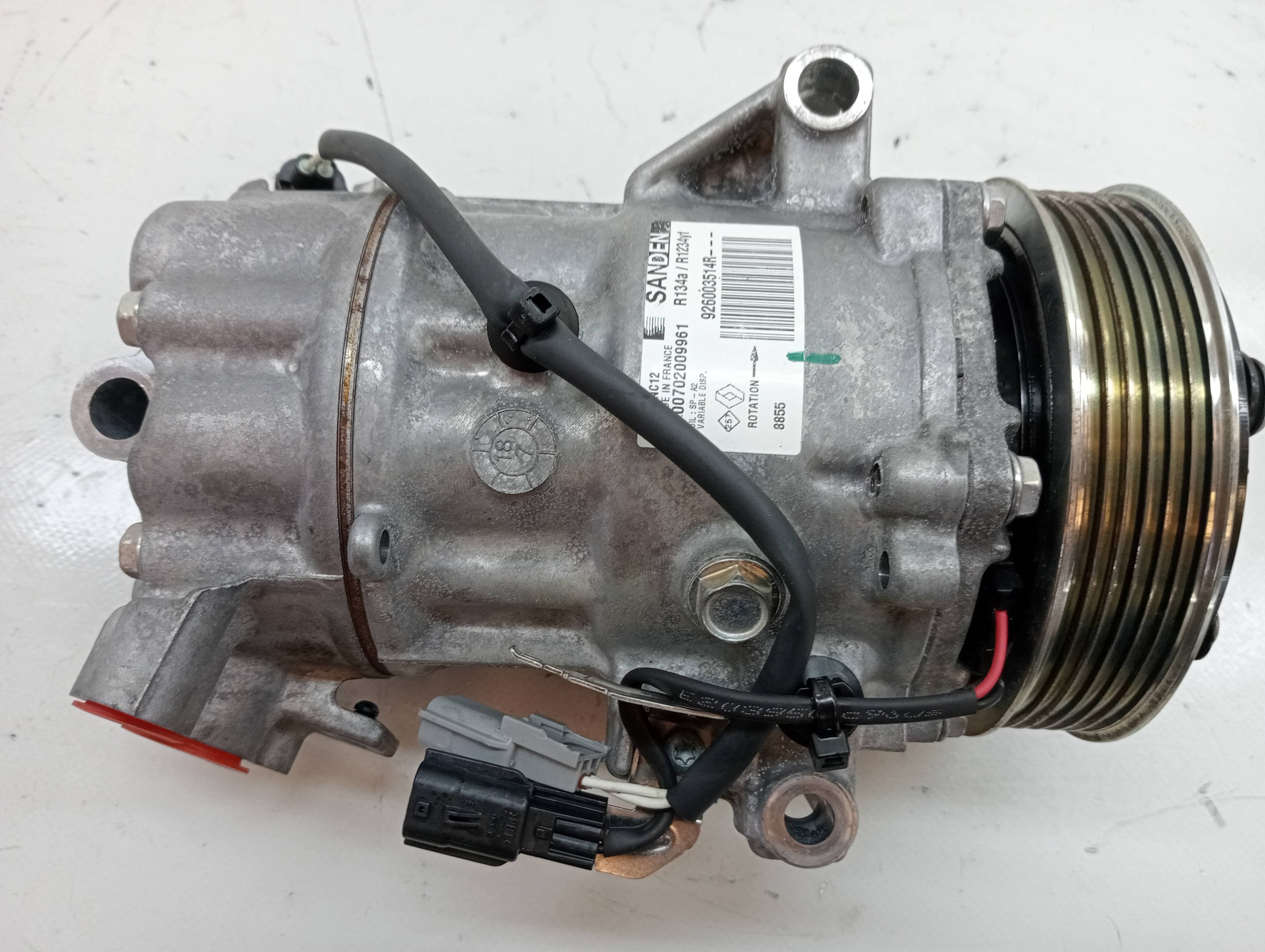 Recambio RENAULT CLIO IV ref. 926003514R