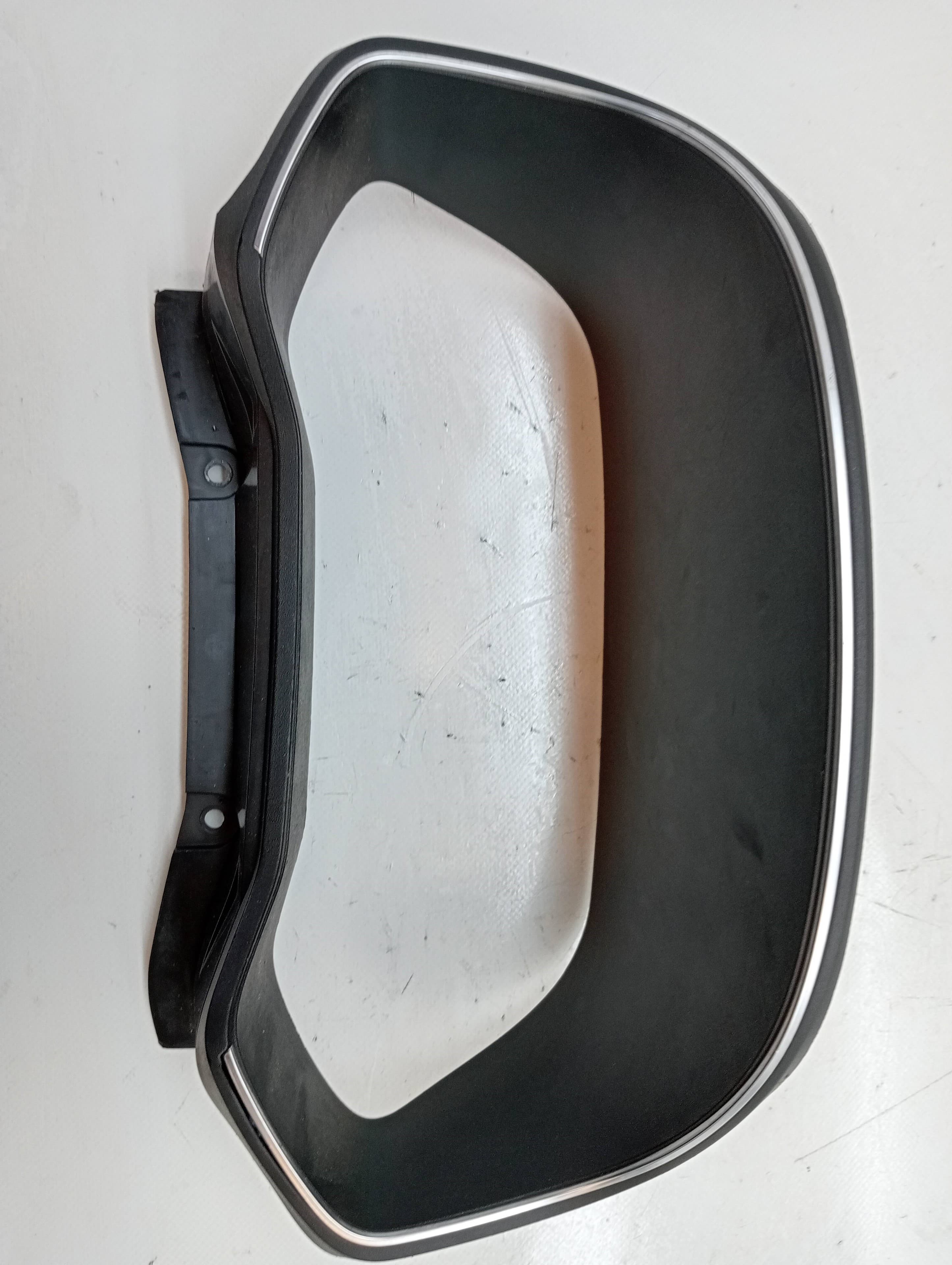 Plastico RENAULT CLIO IV