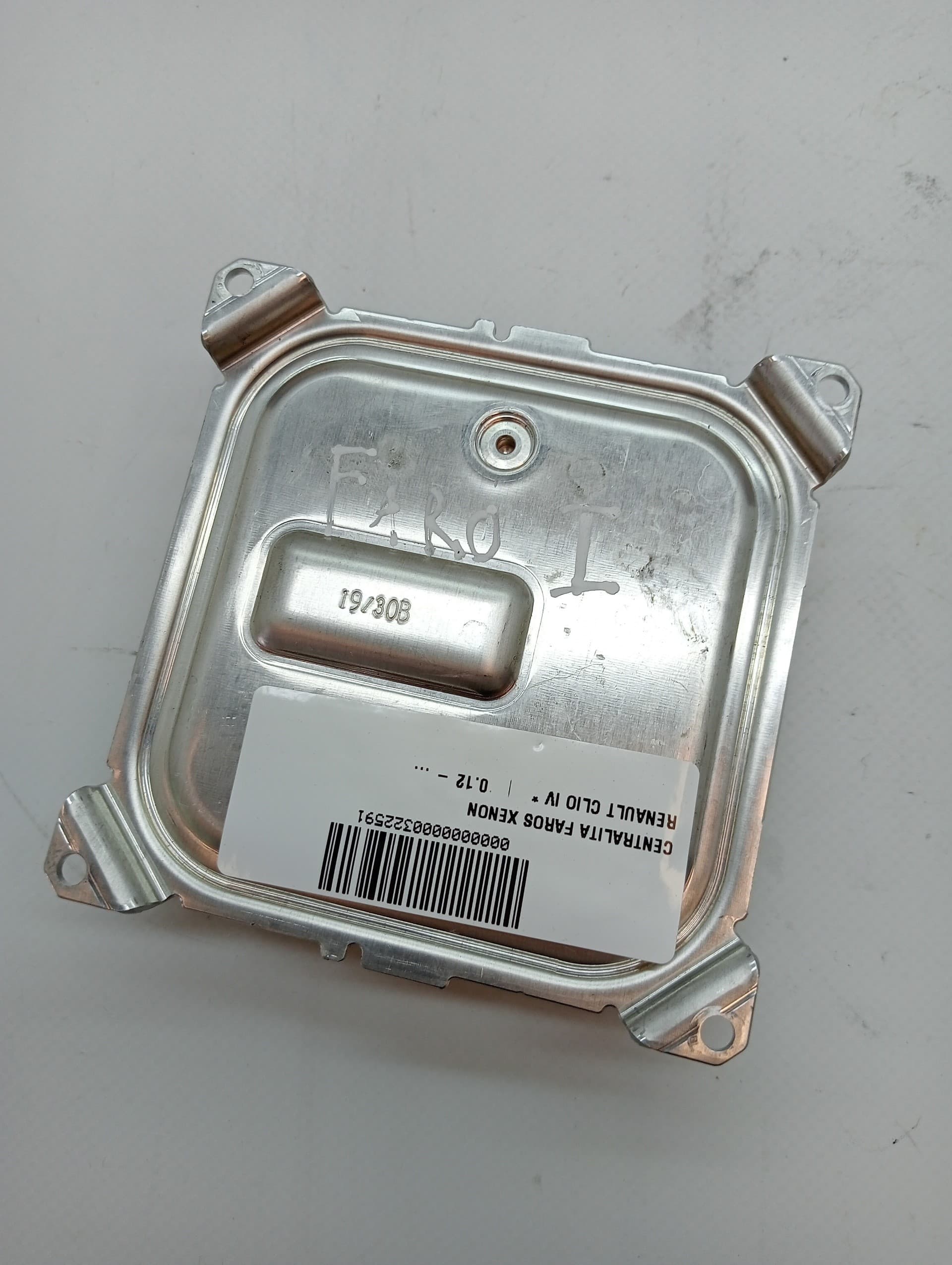 Centralita faros xenon RENAULT CLIO IV