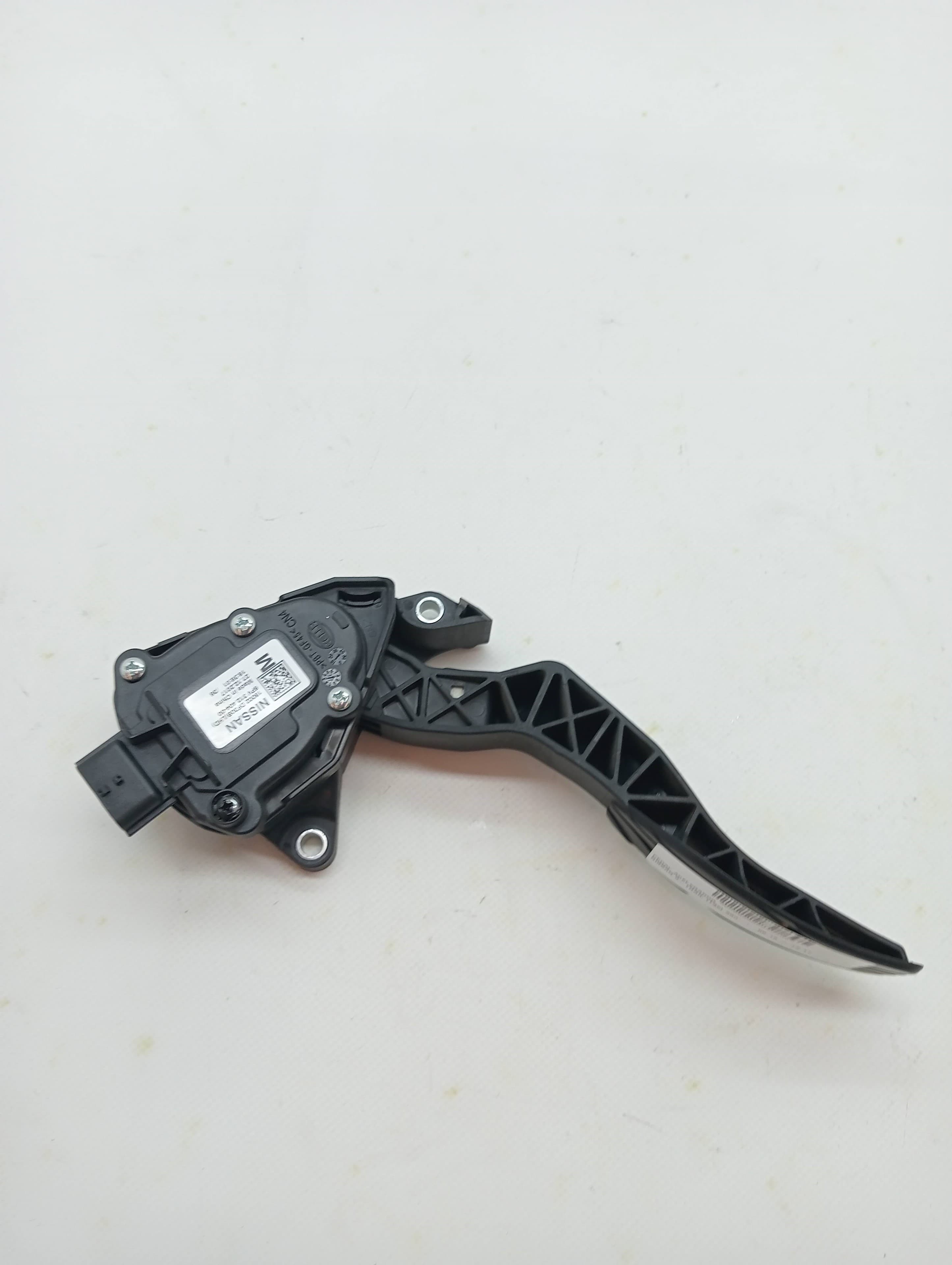 Pedal acelerador NISSAN X-TRAIL (T32)