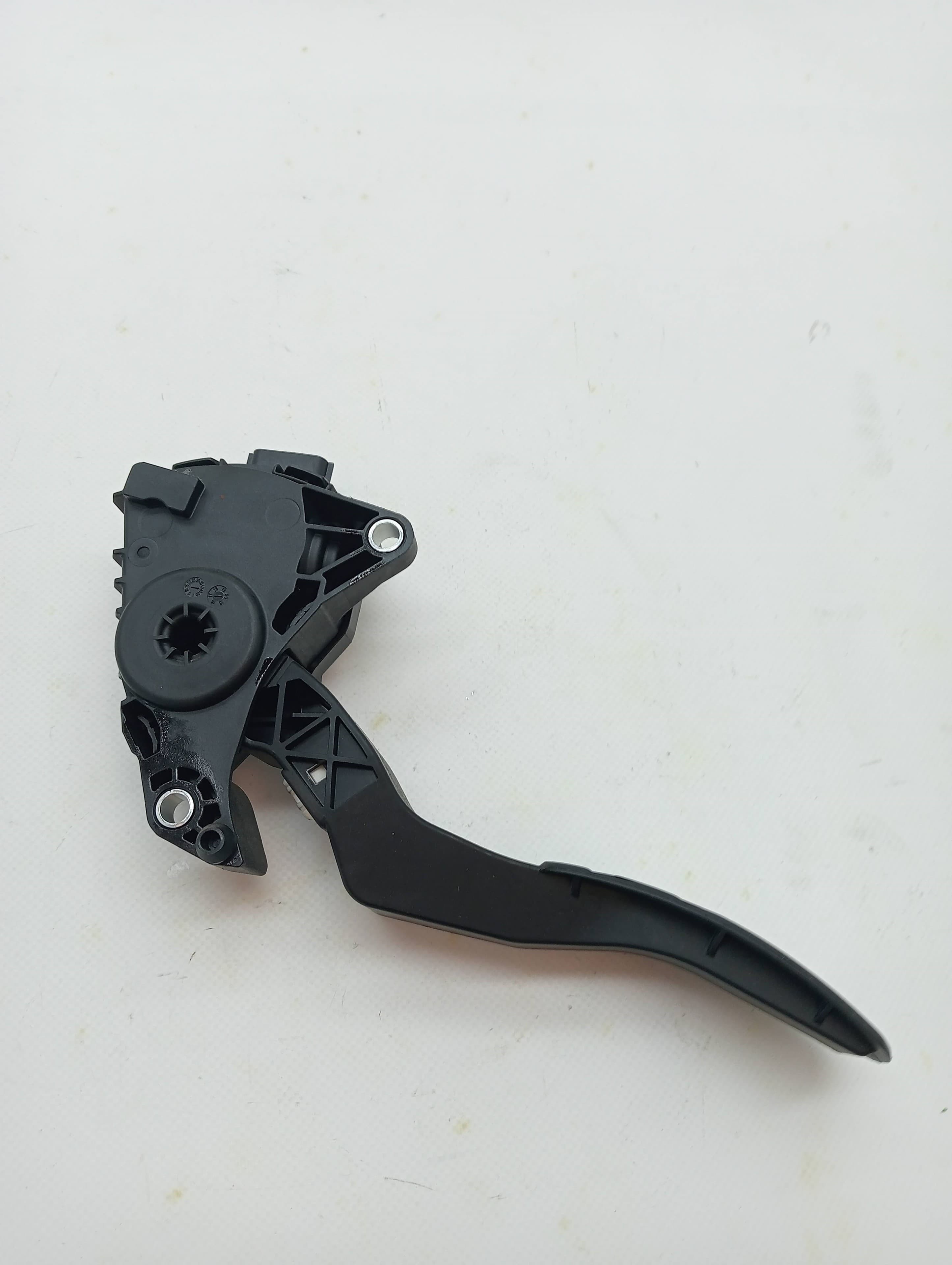Pedal acelerador NISSAN X-TRAIL (T32) 2