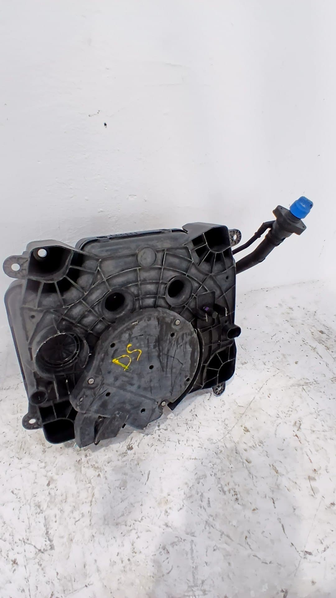 Deposito adblue RENAULT MASTER IV FURGONETA 4