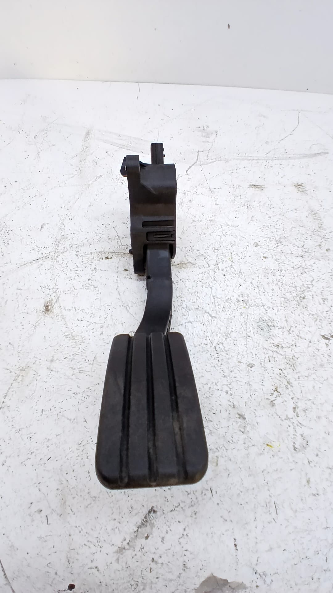 Pedal acelerador RENAULT MASTER IV FURGONETA 3