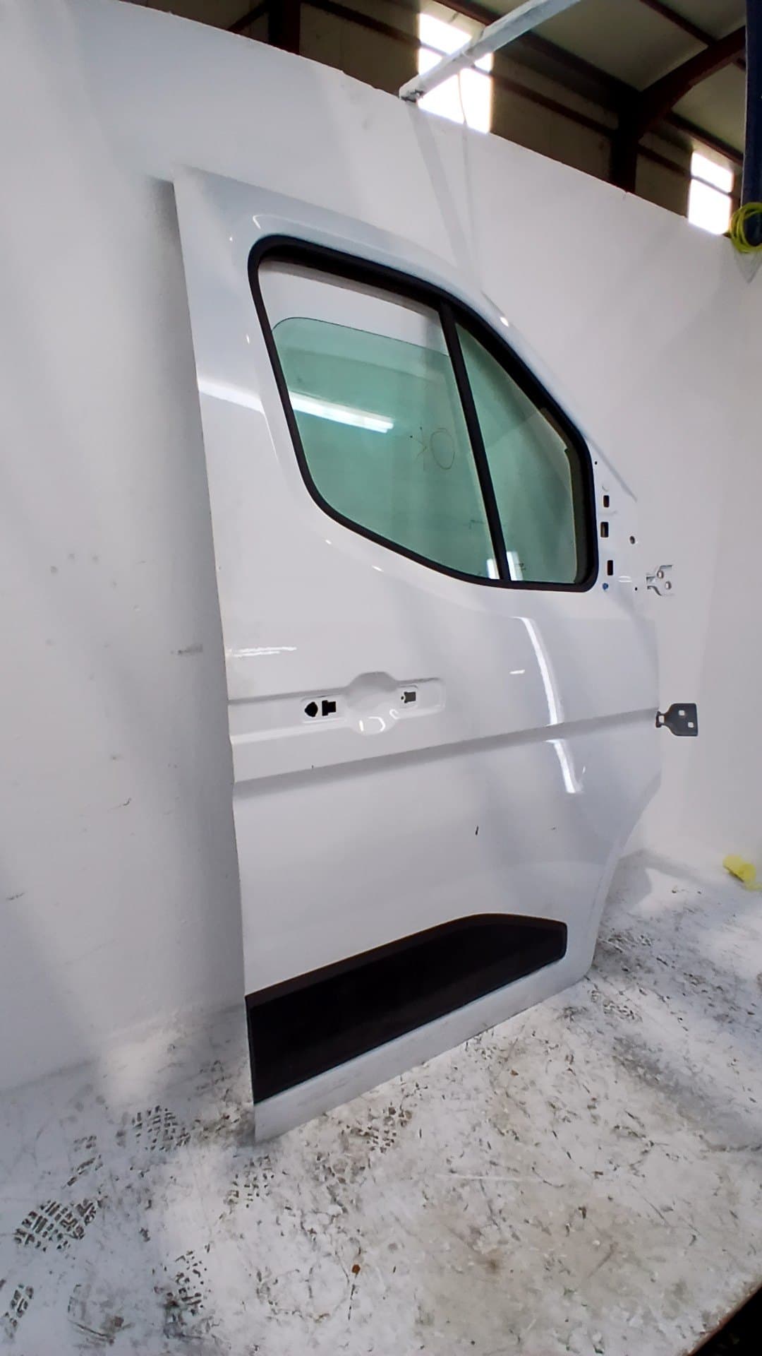 Puerta delantera derecha RENAULT MASTER IV FURGONETA 2