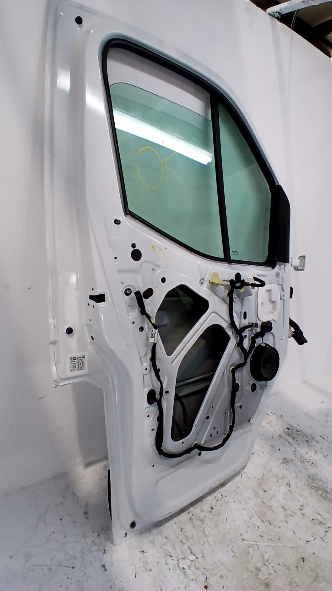 Puerta delantera izquierda RENAULT MASTER IV FURGONETA 2