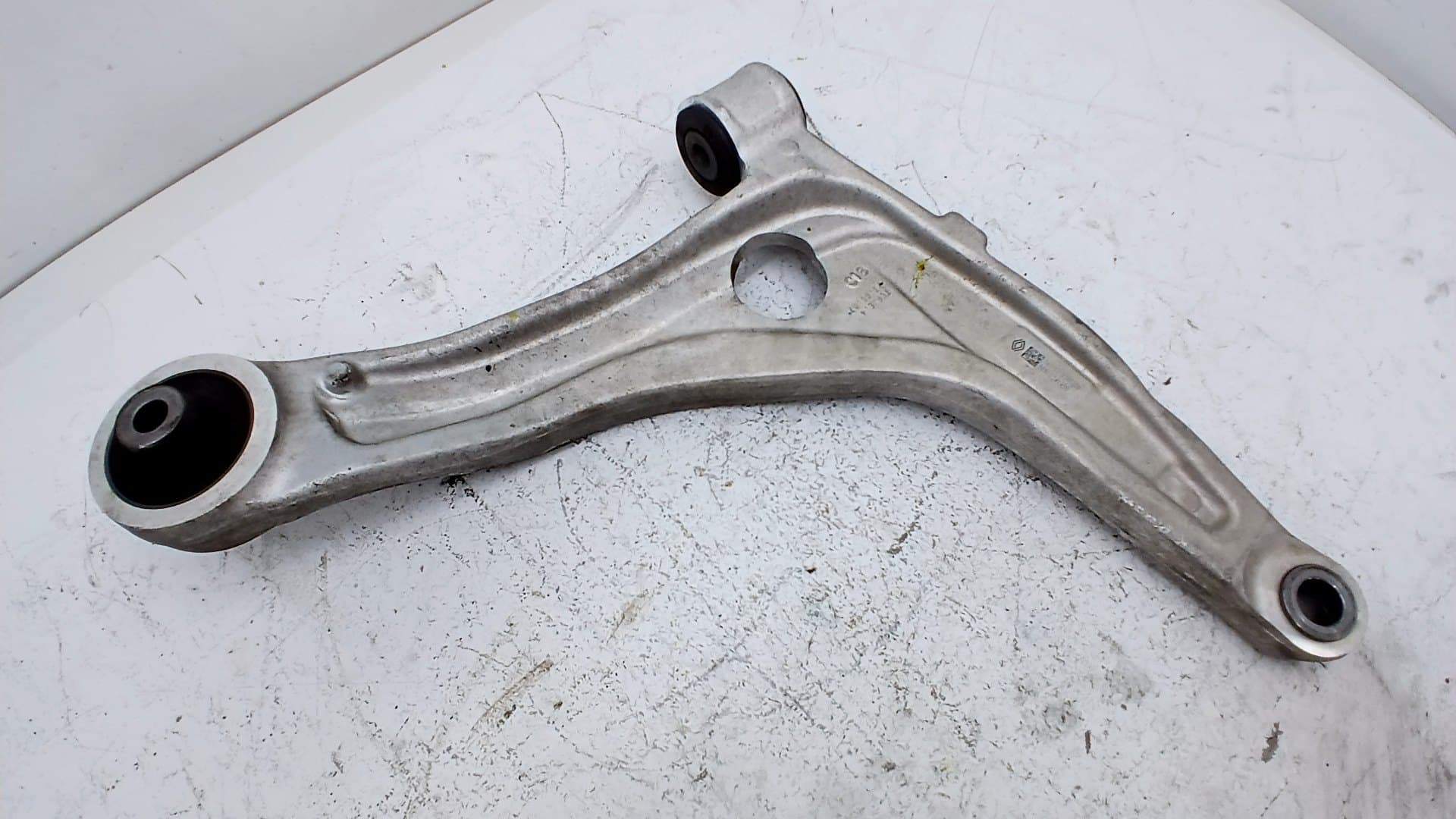 Brazo suspension inferior delantero derecho RENAULT MASTER IV FURGONETA 2