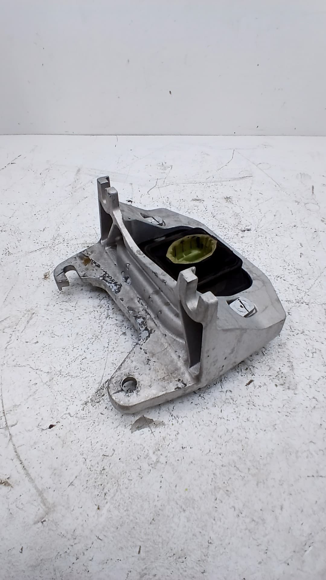 Soporte motor RENAULT MASTER IV FURGONETA 2