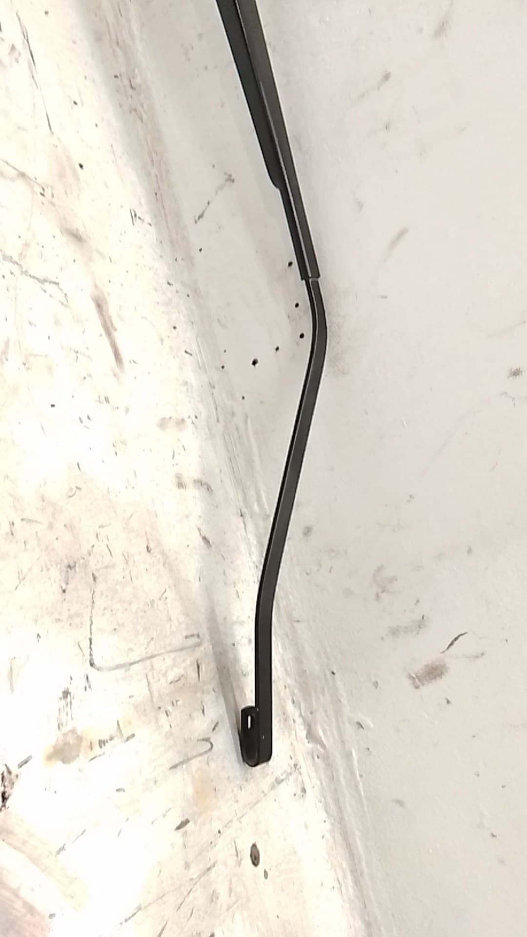Brazo limpia delantero izquierdo MAZDA 5 (CR) 4