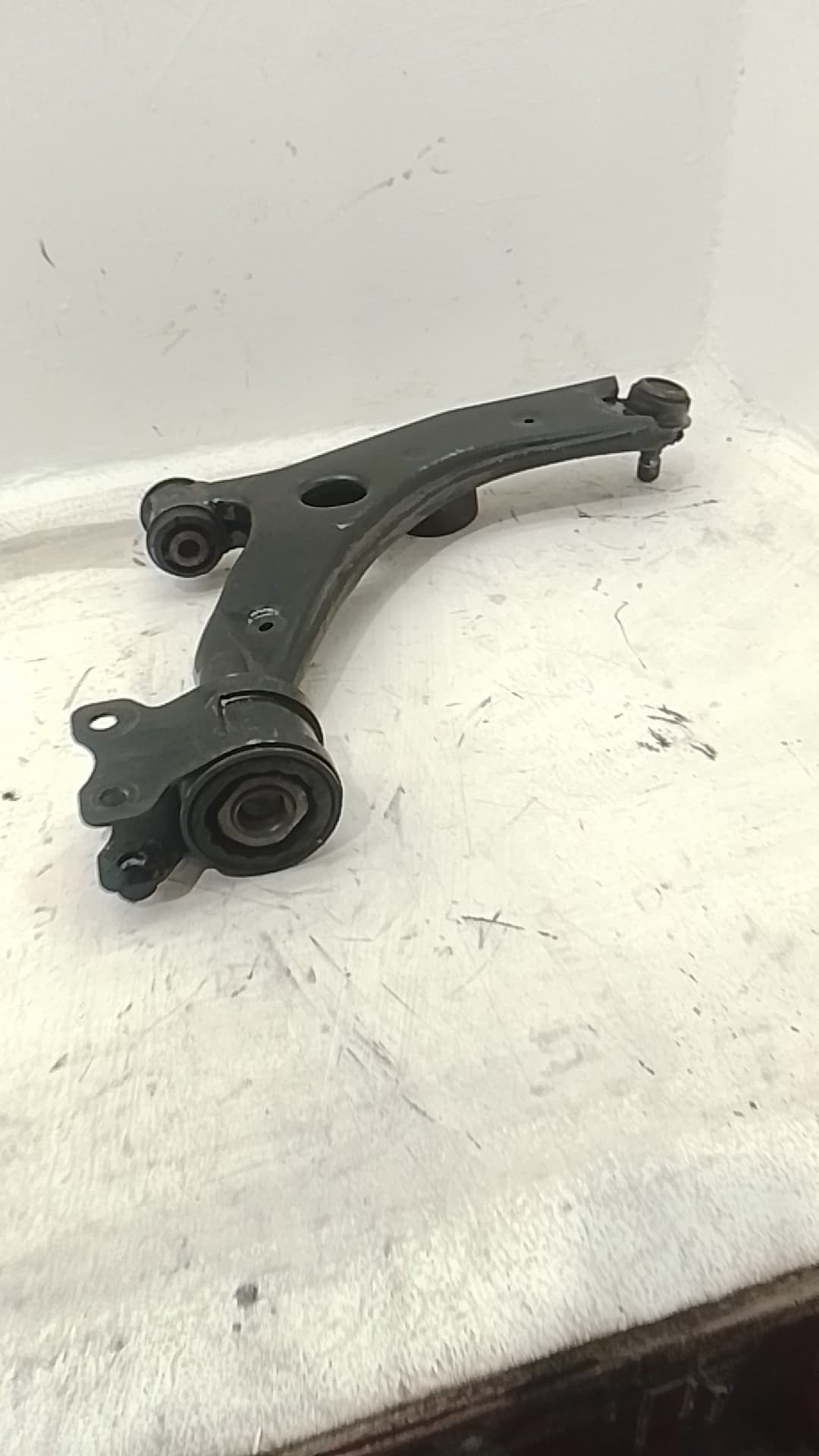 Brazo suspension inferior delantero izquierdo MAZDA 5 (CR) 2