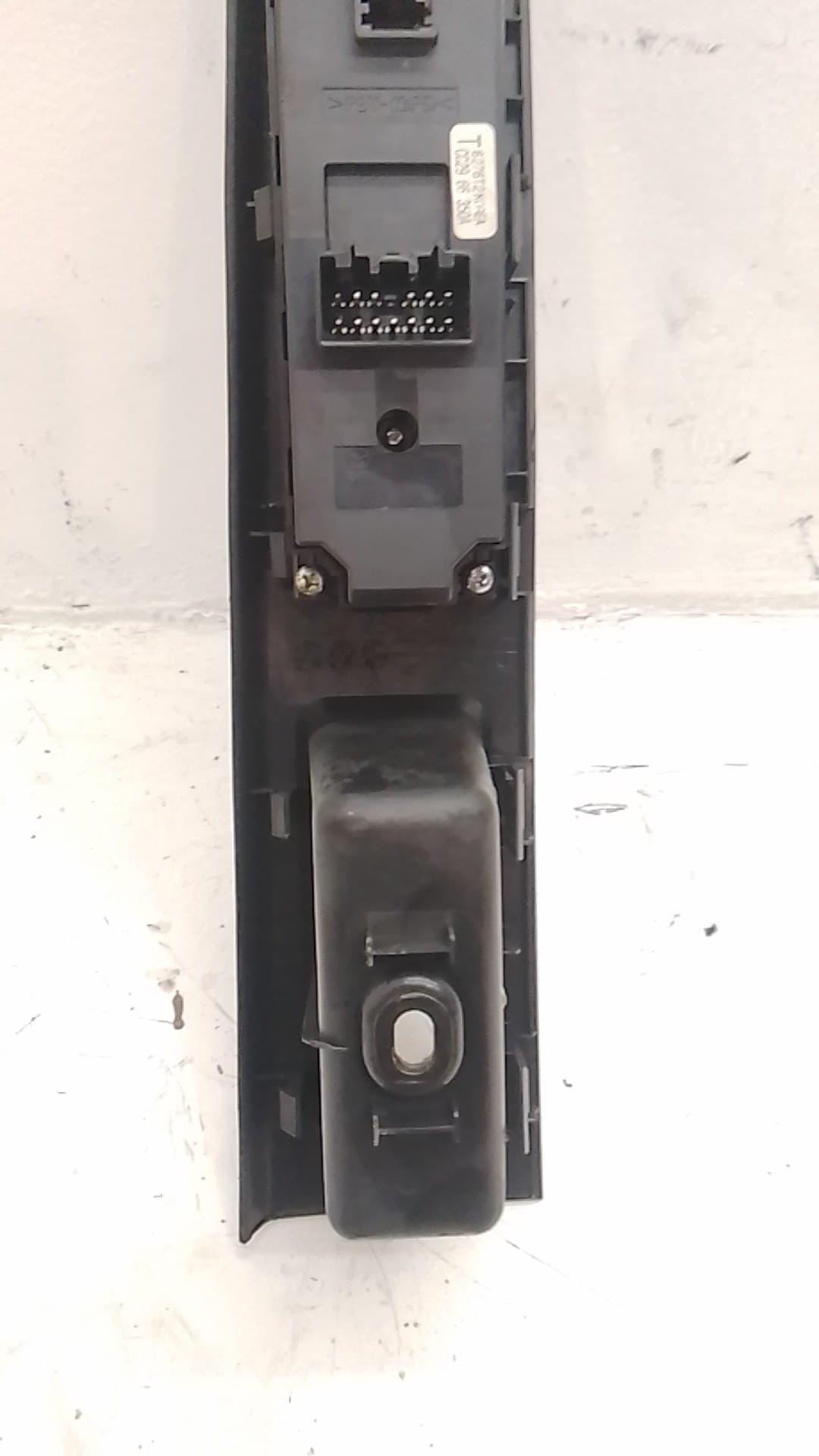 Mando elevalunas delantero izquierdo MAZDA 5 (CR) 3