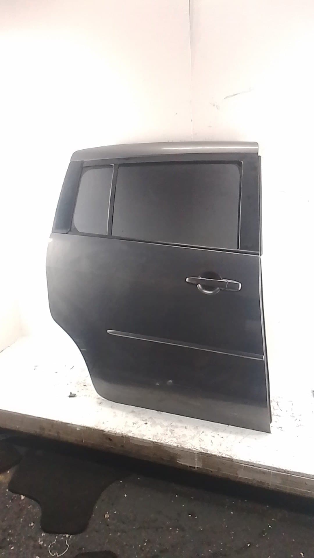 Puerta trasera derecha MAZDA 5 (CR)