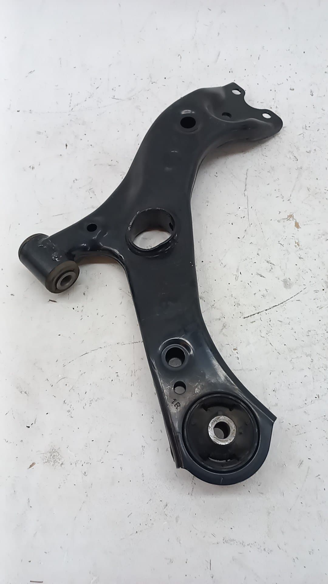 Brazo suspension inferior delantero derecho LEXUS UX 2
