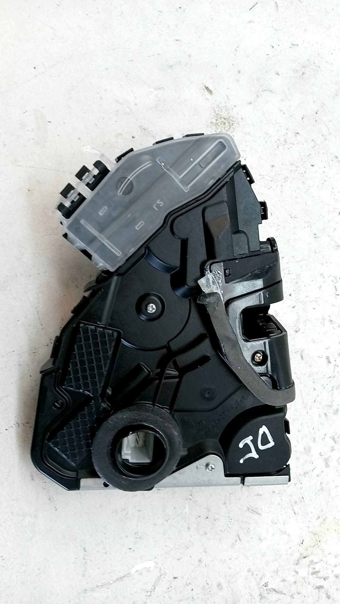 Cerradura puerta delantera izquierda LEXUS UX 3