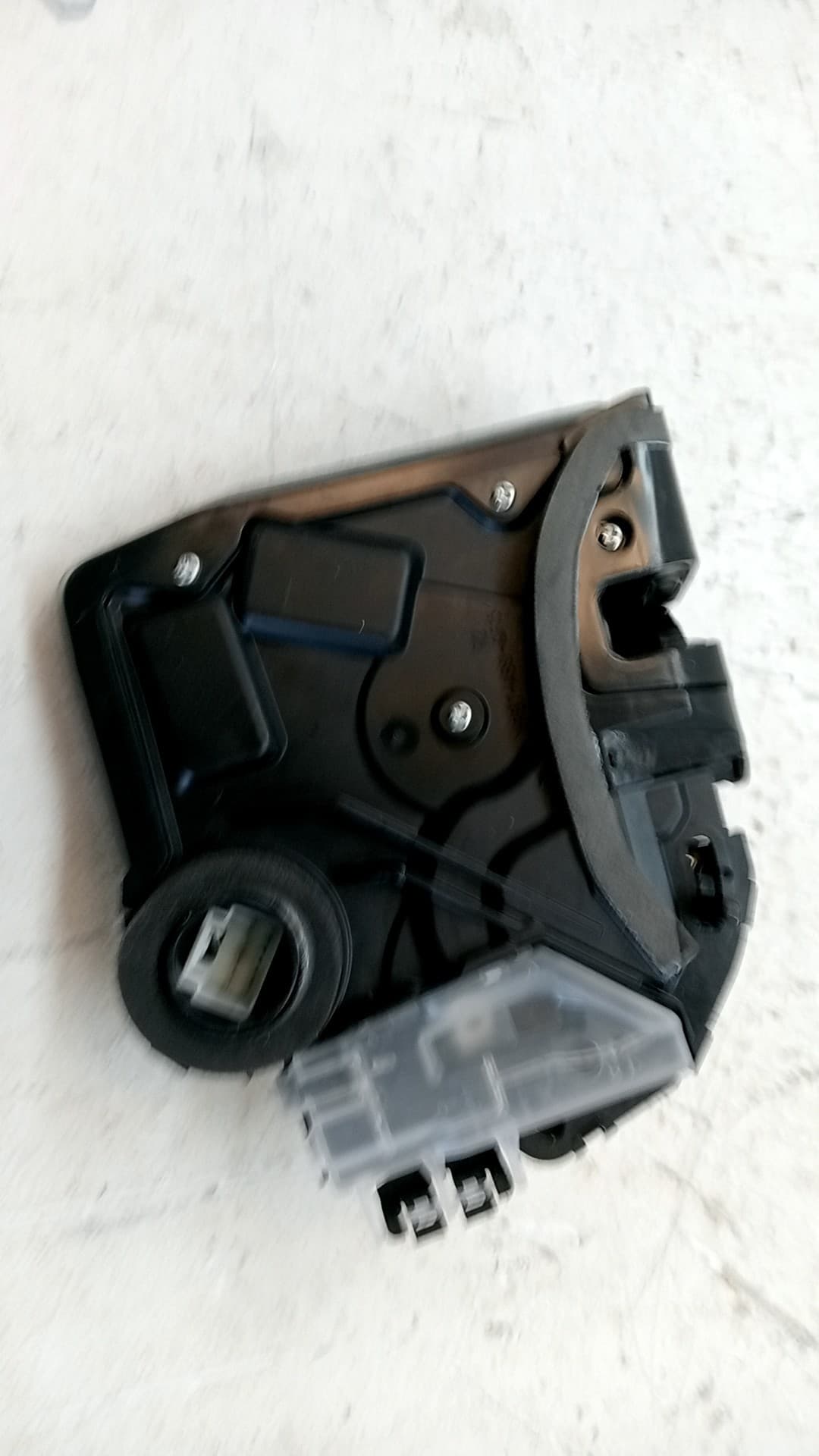 Cerradura puerta trasera derecha LEXUS UX 2