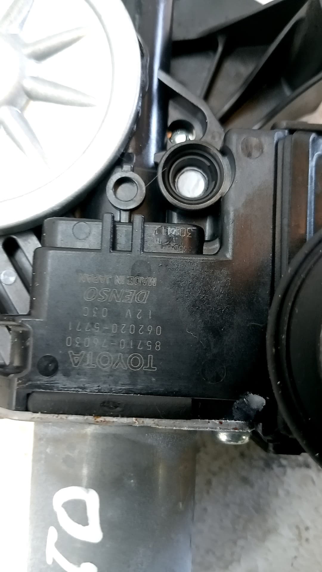 Elevalunas trasero derecho LEXUS UX 2