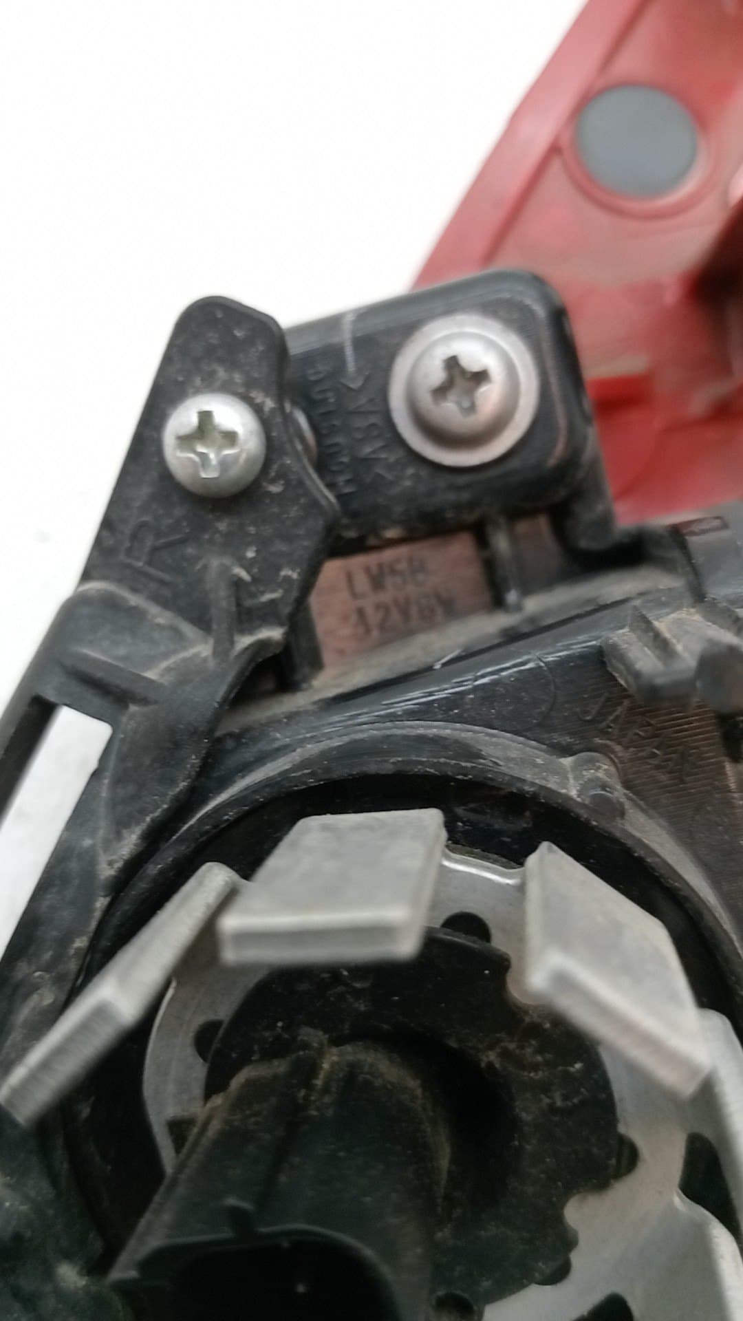 Piloto trasero derecho paragolpes LEXUS UX 2
