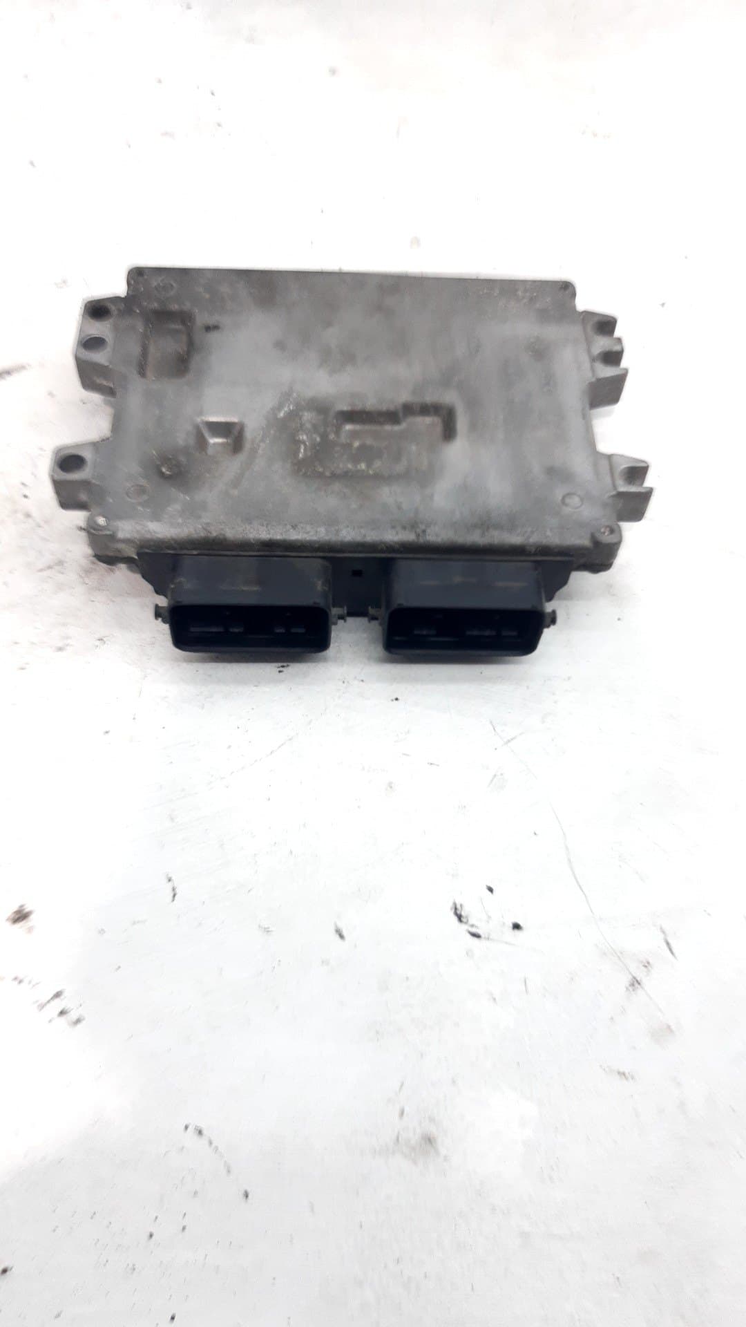 Centralita motor uce SUZUKI SWIFT SF BERLINA (EA) 3