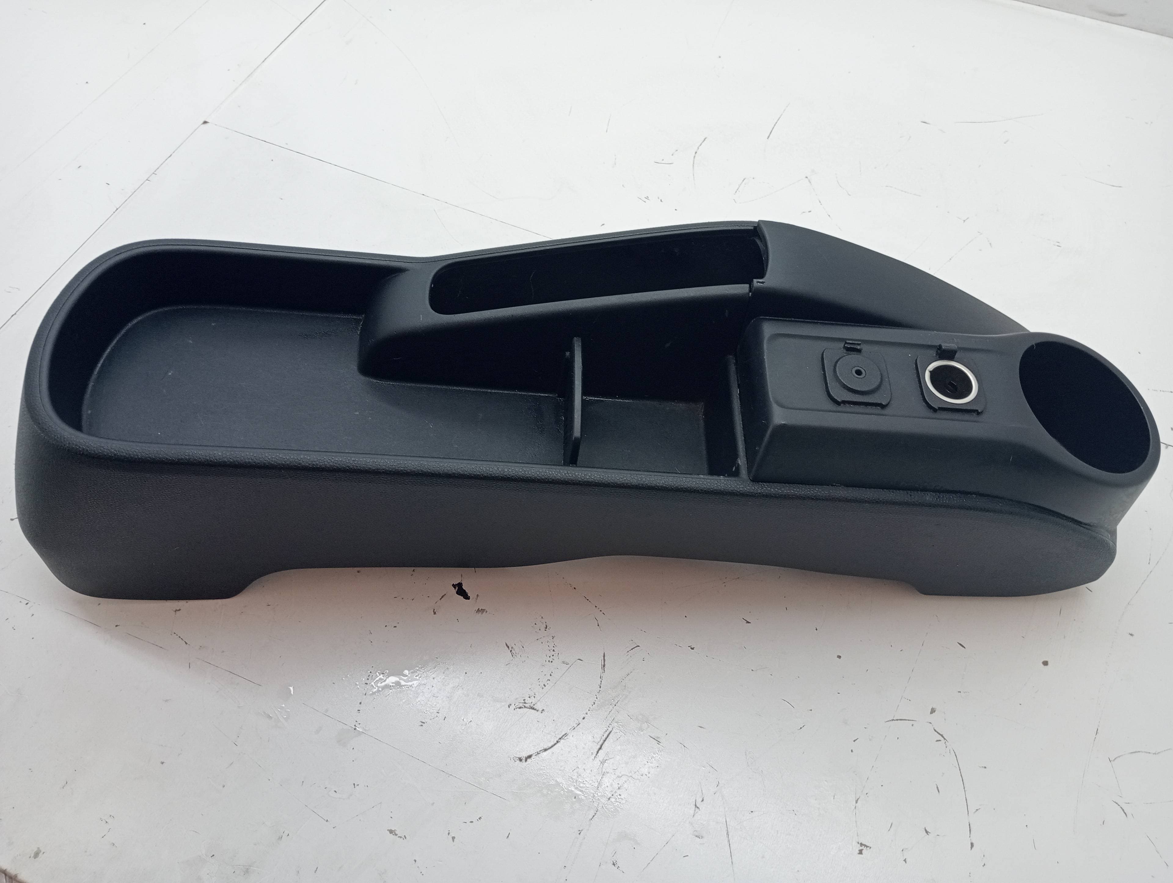 Consola central MAZDA 2 LIM 2