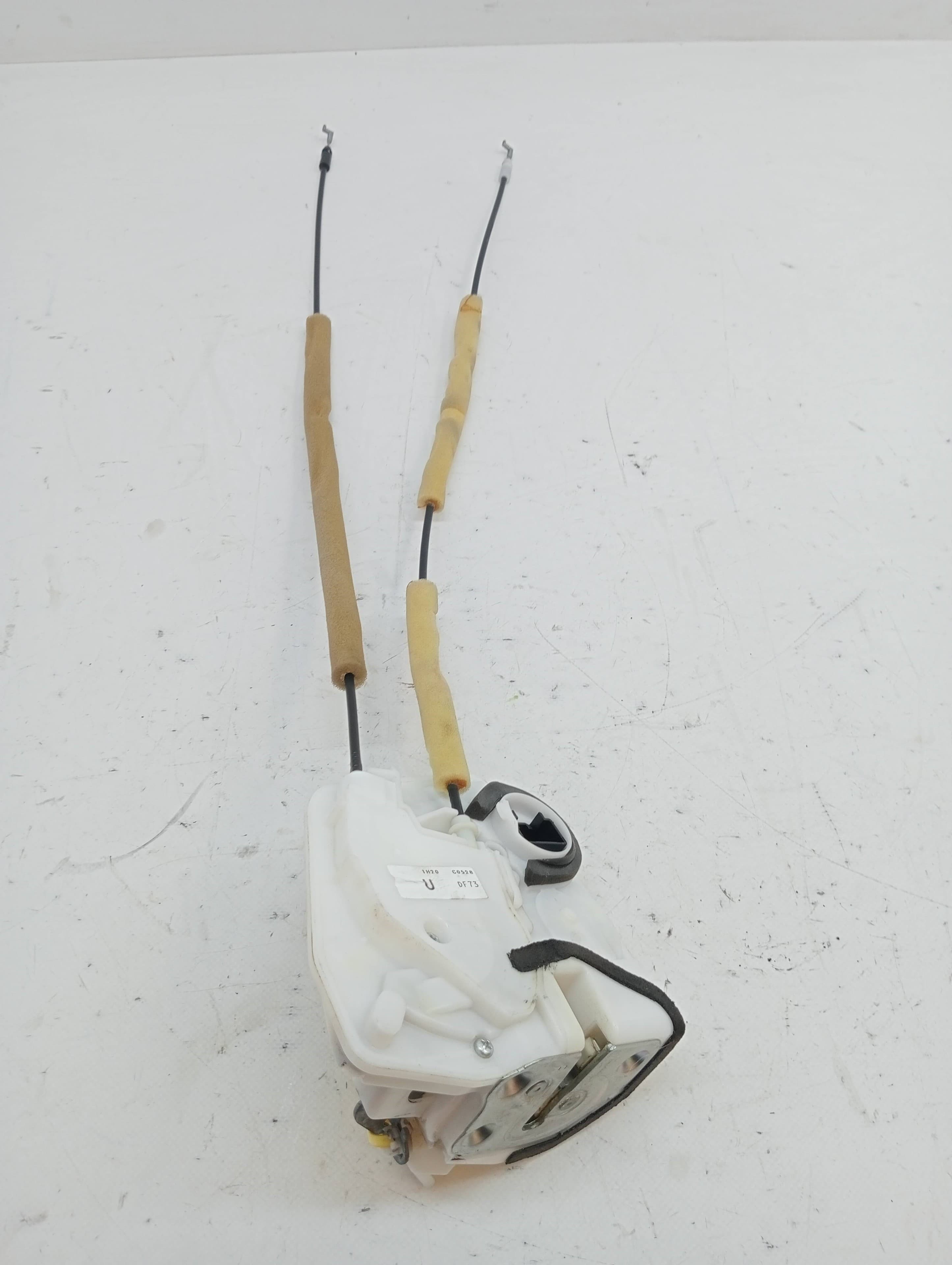 Cerradura puerta delantera derecha MAZDA 2 LIM 3