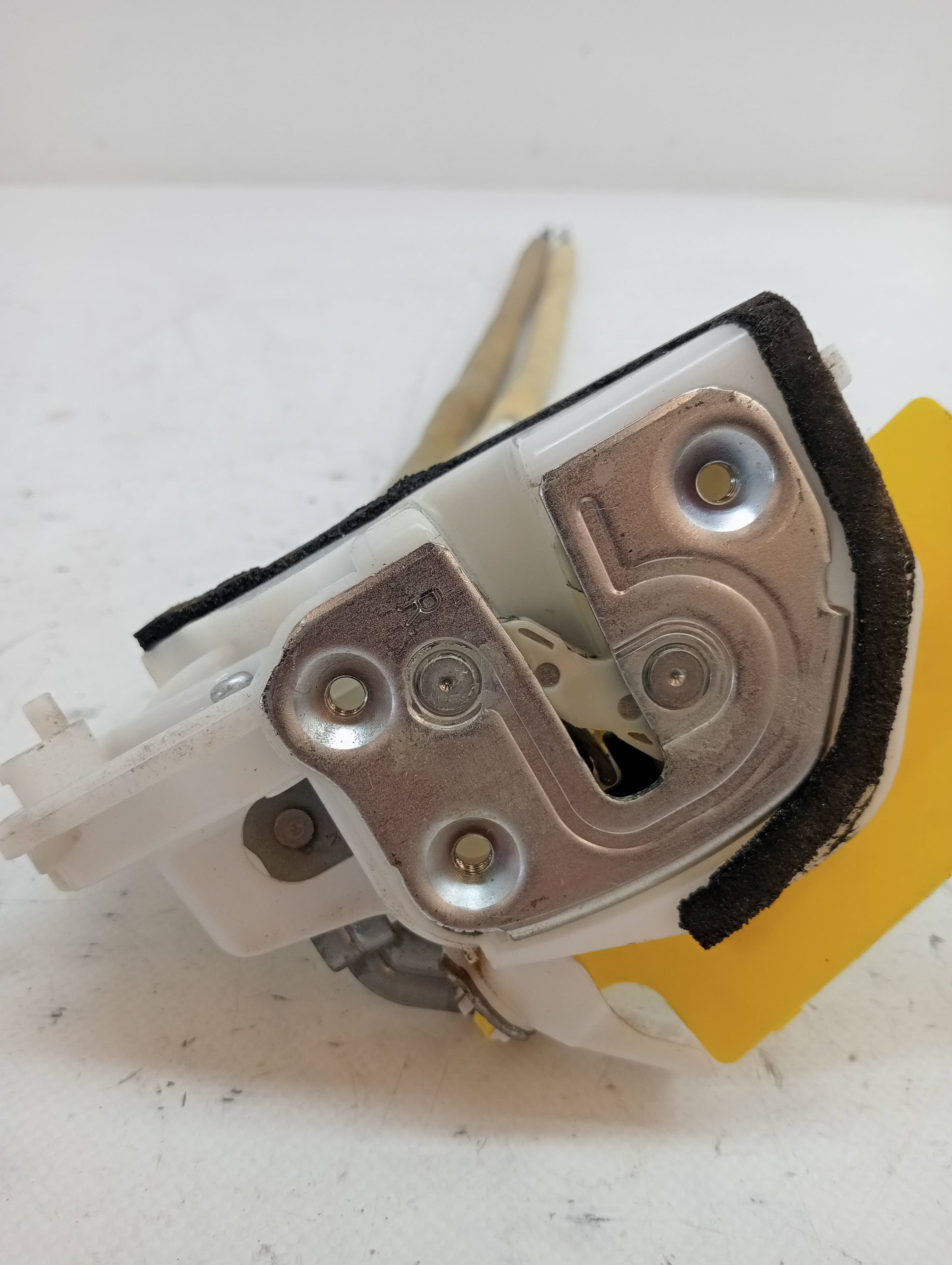 Cerradura puerta trasera derecha MAZDA 2 LIM 2
