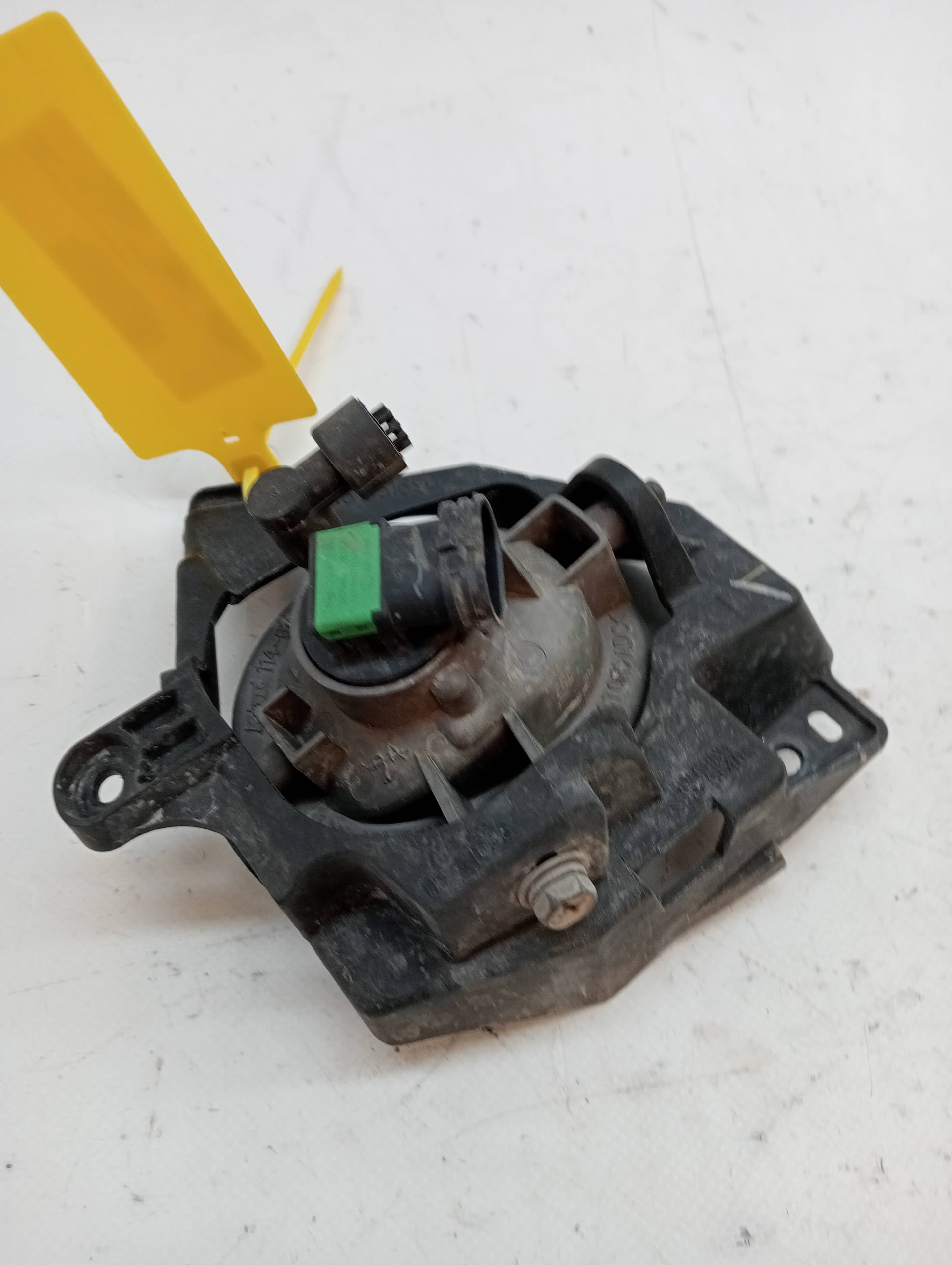 Faro antiniebla izquierdo MAZDA 2 LIM 3