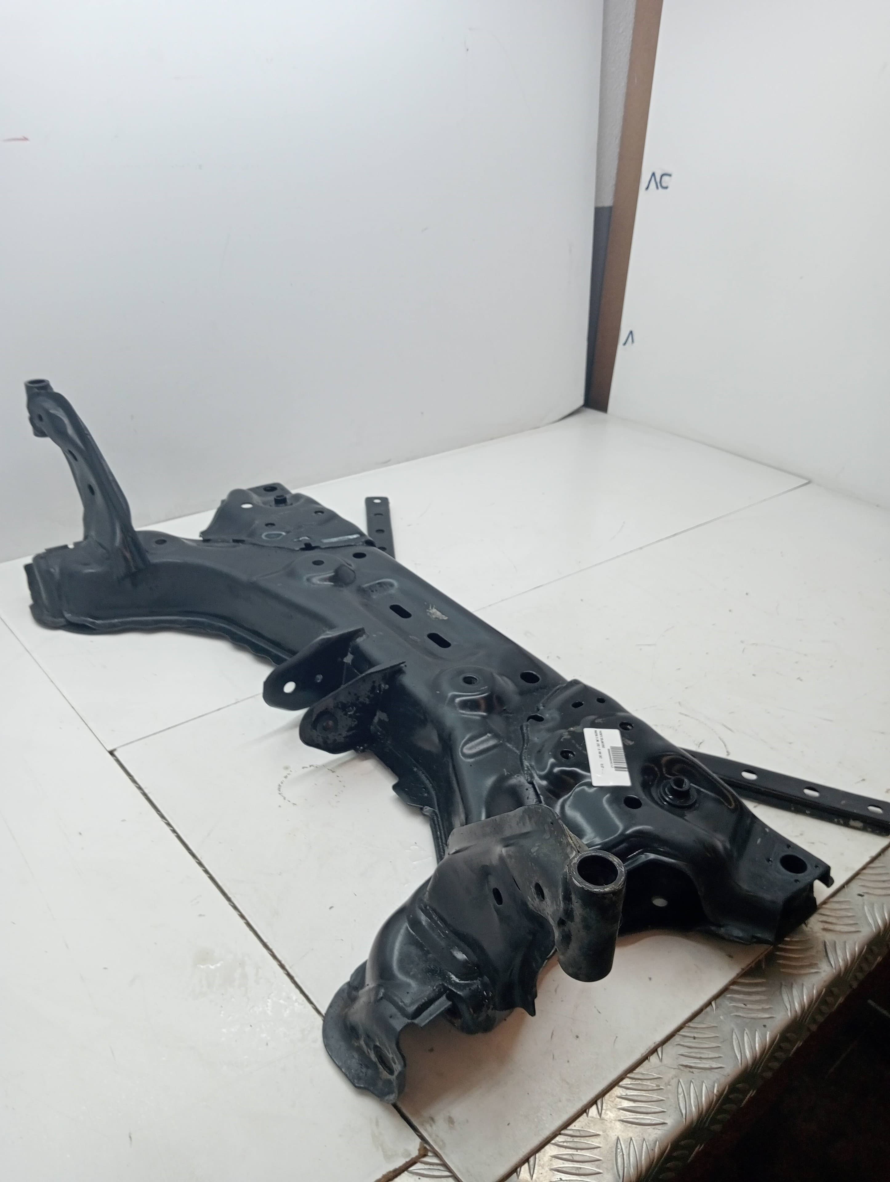 Puente delantero MAZDA 2 LIM 3