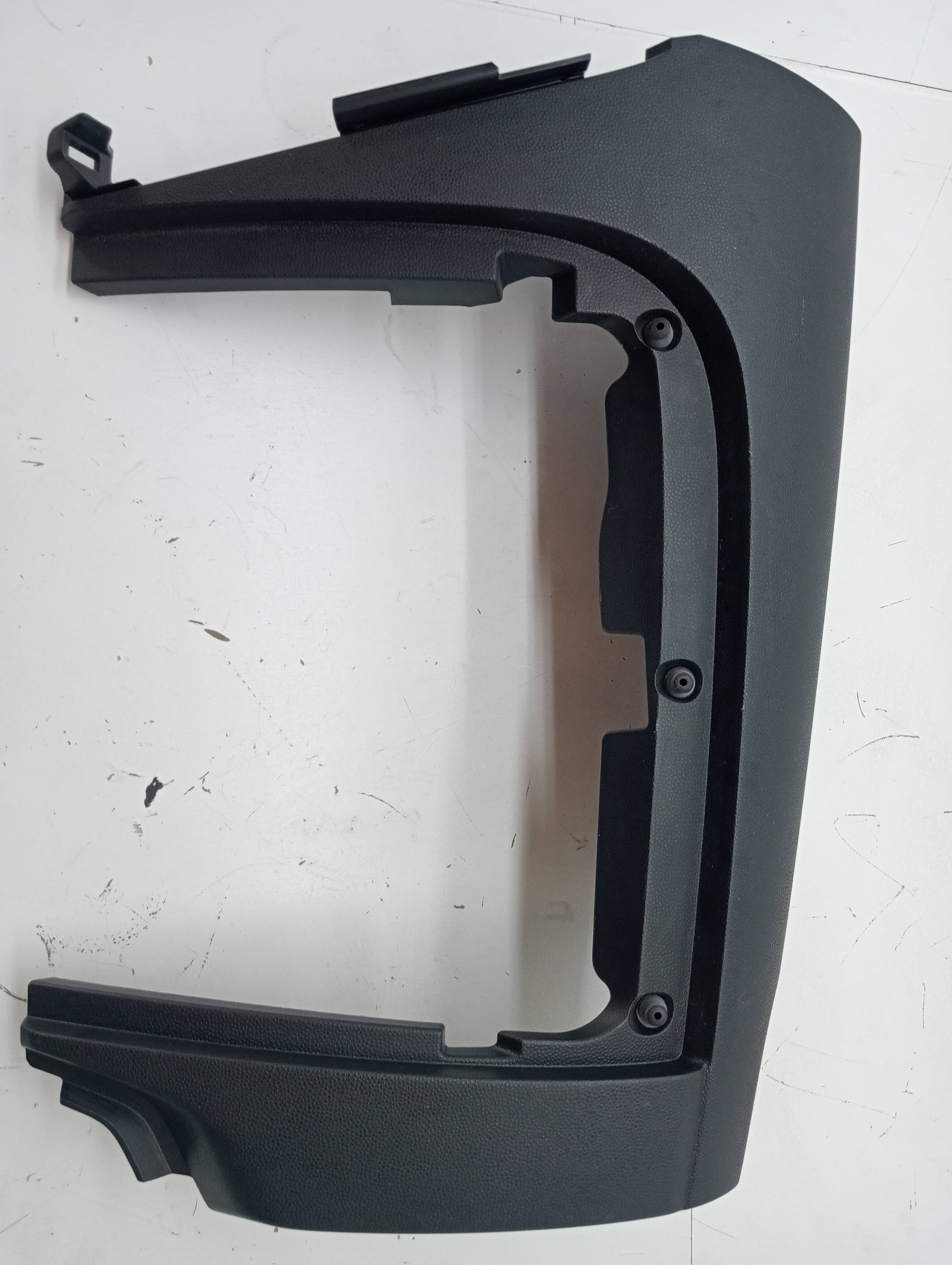 Plastico MAZDA 2 LIM
