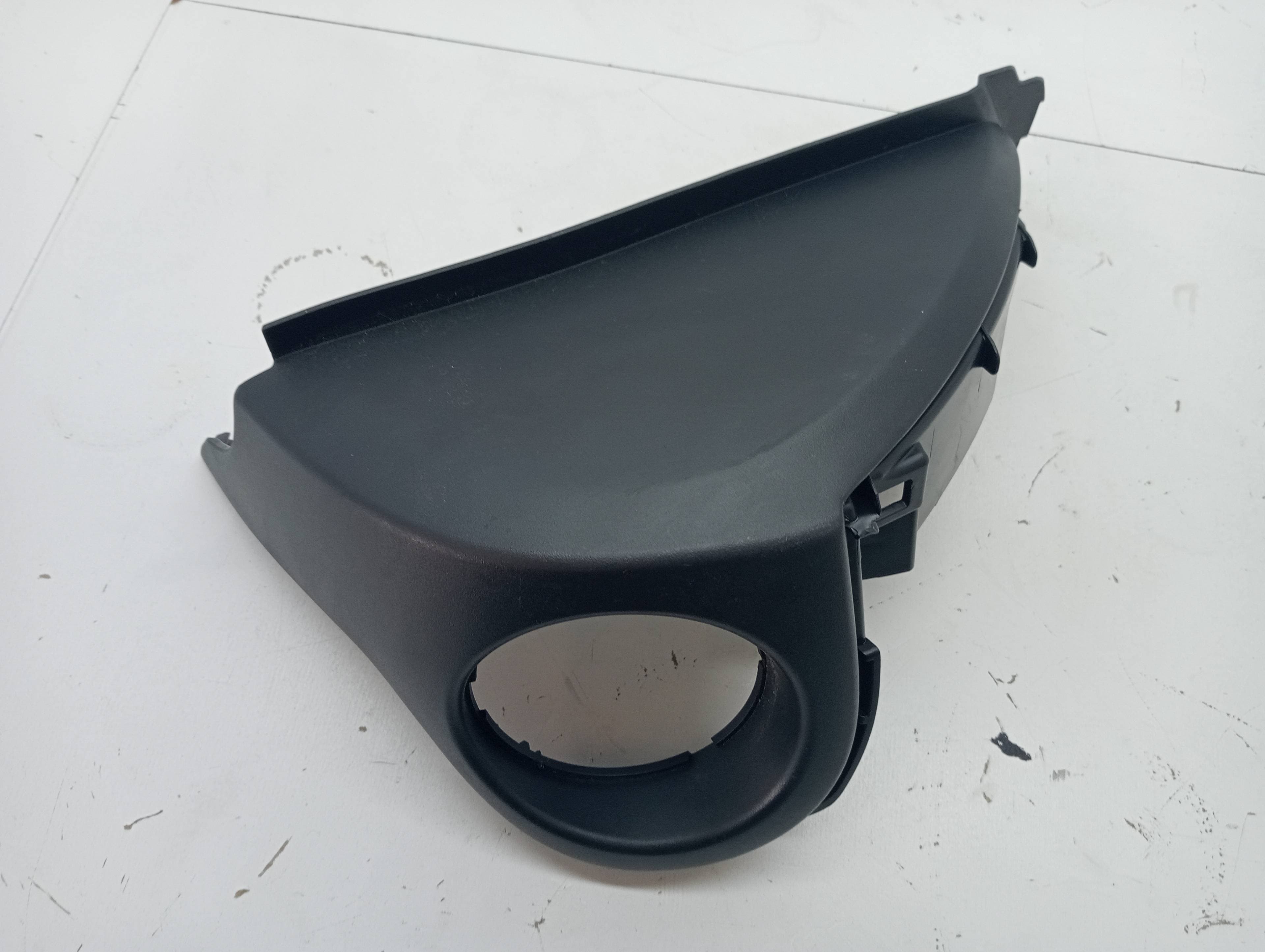Plastico MAZDA 2 LIM 3
