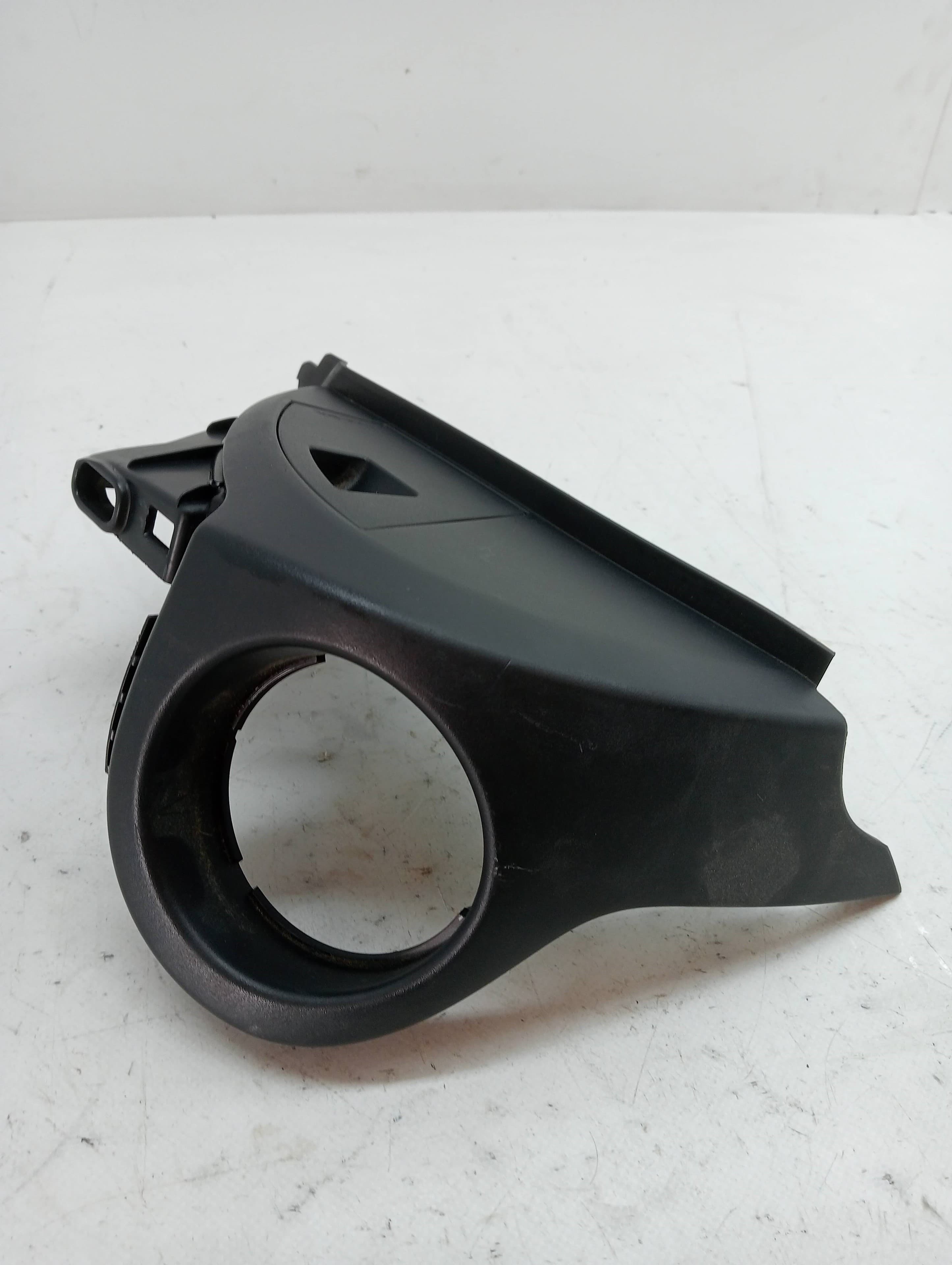 Plastico MAZDA 2 LIM