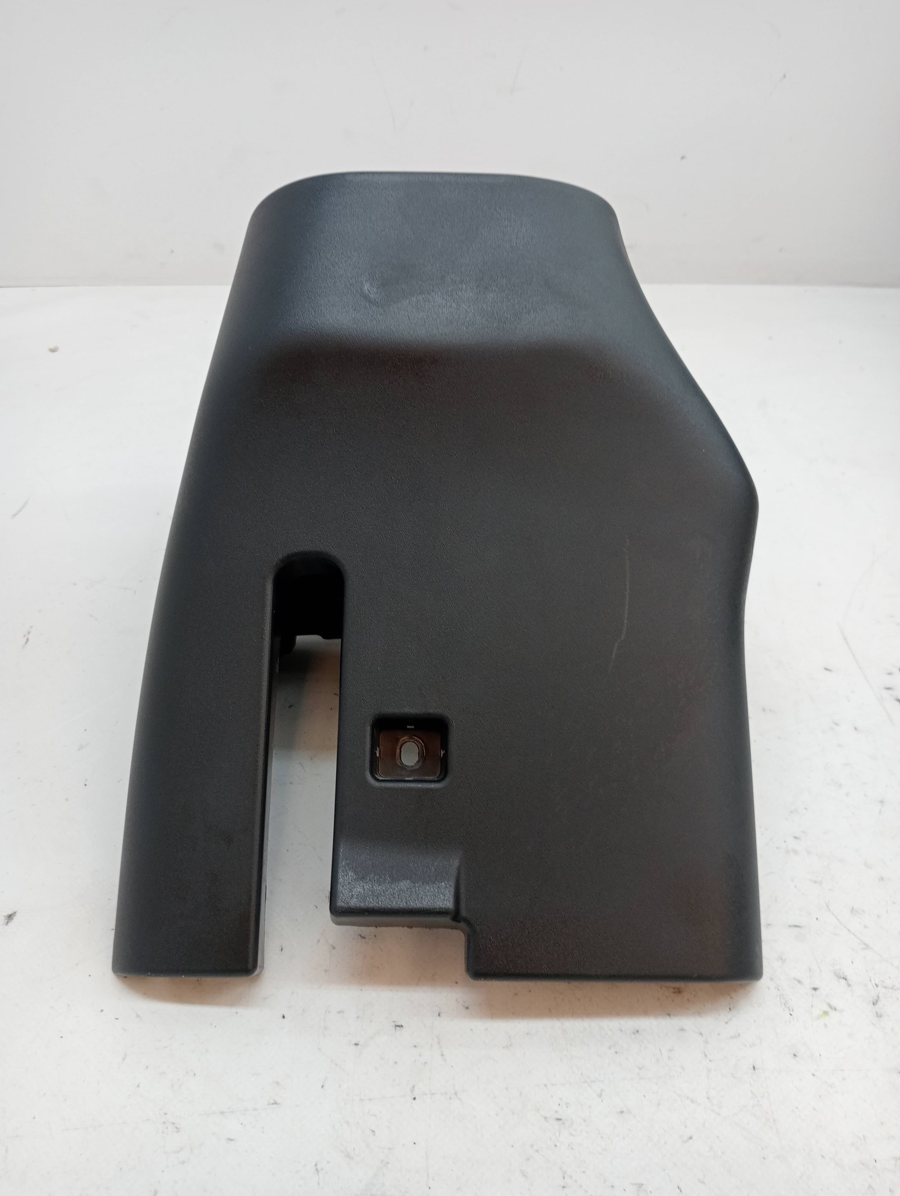 Plastico MAZDA 2 LIM
