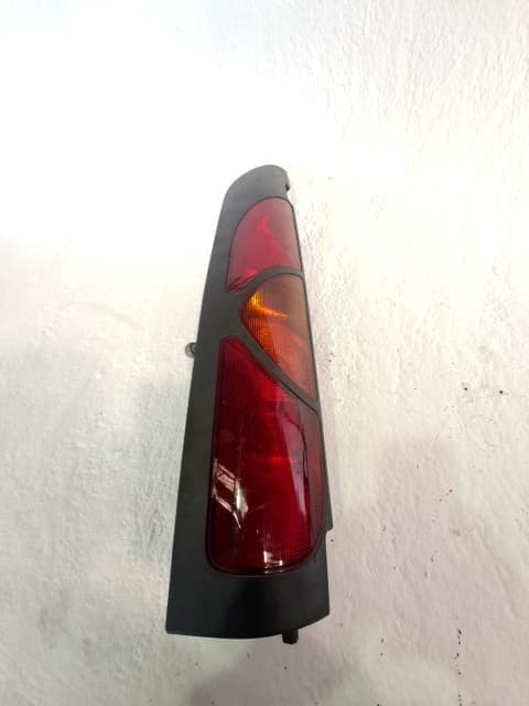 Piloto trasero izquierdo RENAULT KANGOO (KC0/1_) 4