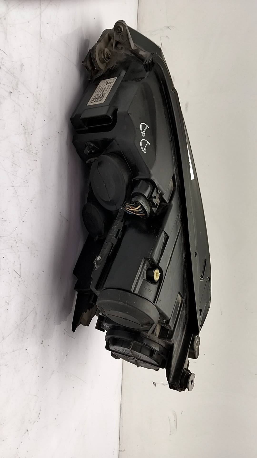 Faro derecho VOLKSWAGEN GOLF VII LIM. 3