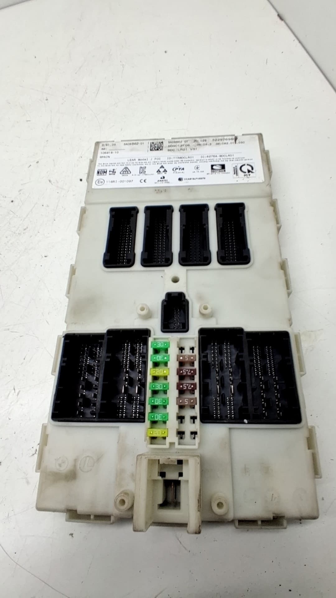 Caja reles / fusibles MINI 3