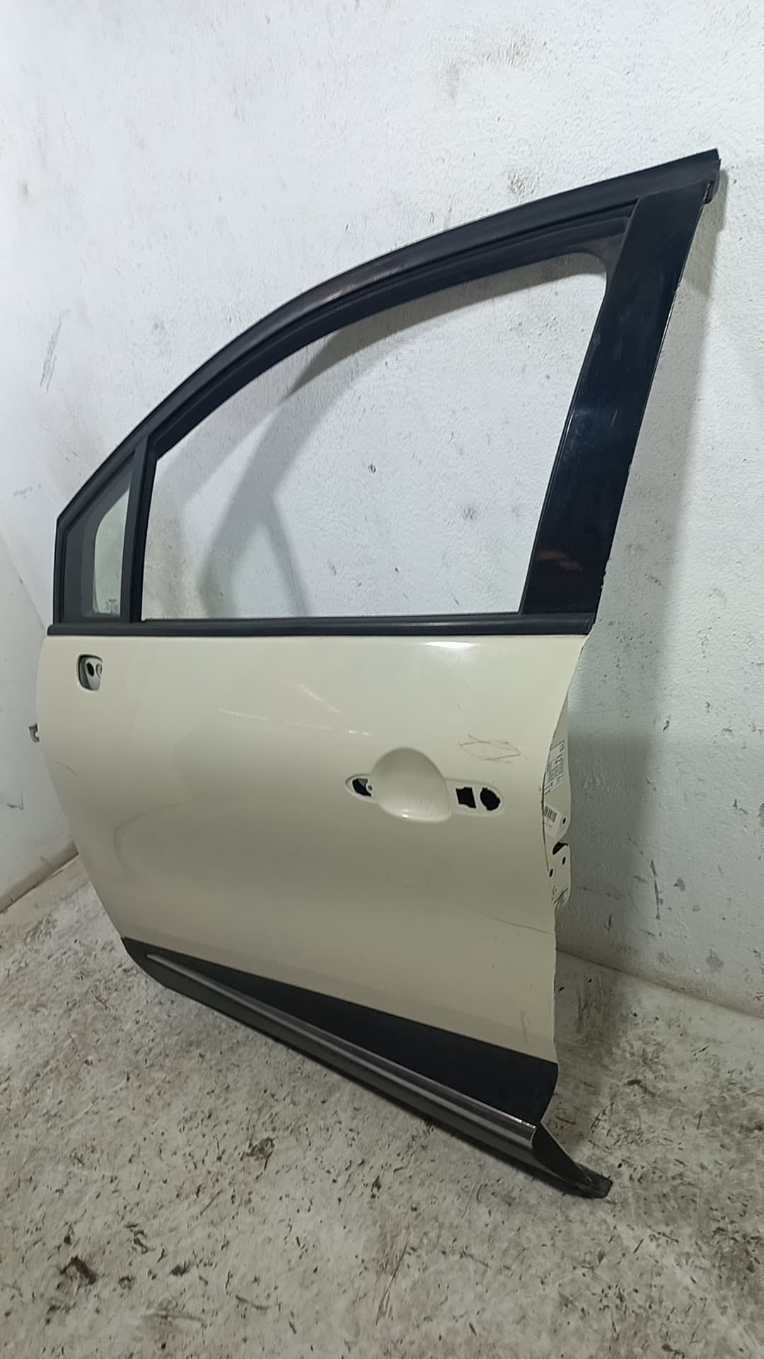 Puerta delantera izquierda RENAULT CAPTUR 4