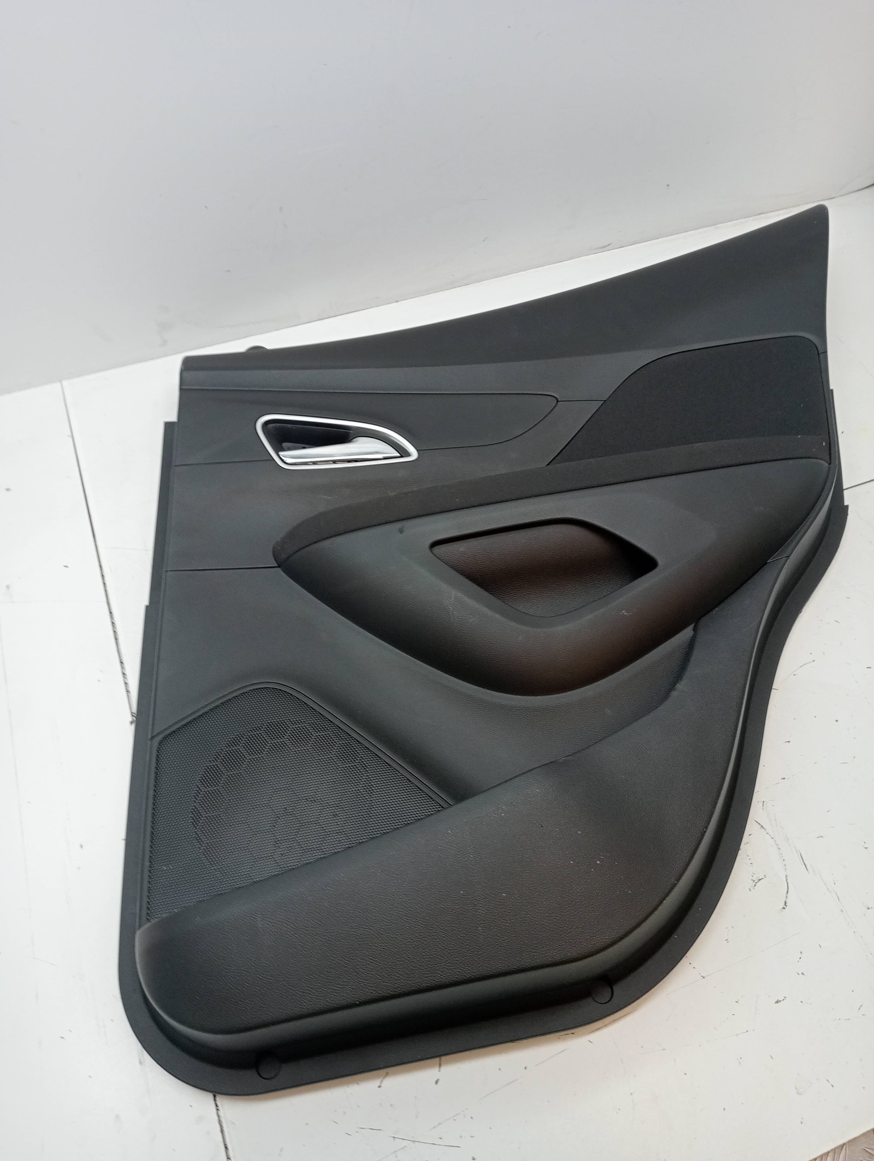 Guarnecido puerta trasera derecha OPEL MOKKA / MOKKA X (J13)