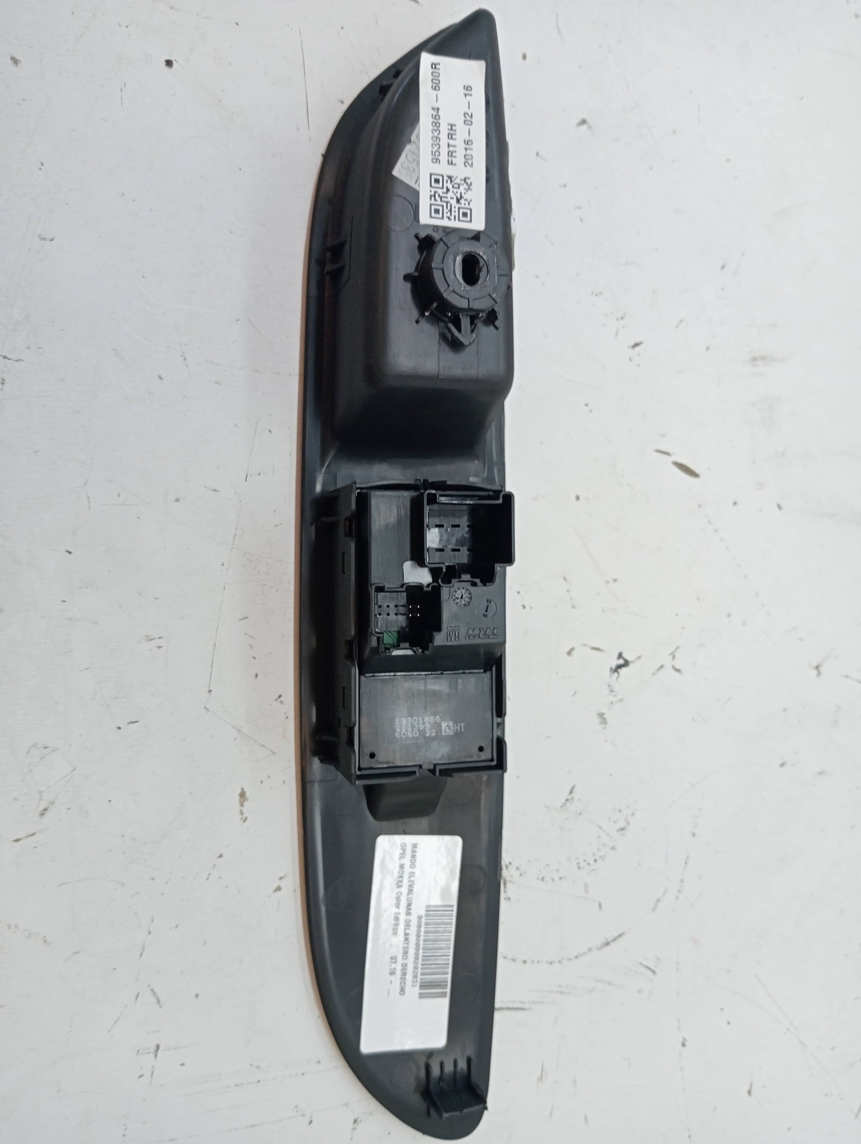 Mando elevalunas delantero derecho OPEL MOKKA / MOKKA X (J13) 2