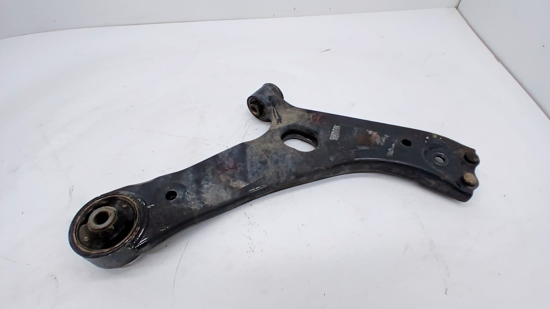 Brazo suspension inferior delantero derecho KIA SPORTAGE III (SL)