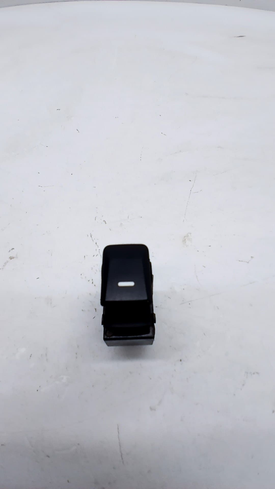 Mando elevalunas trasero izquierdo KIA SPORTAGE III (SL)
