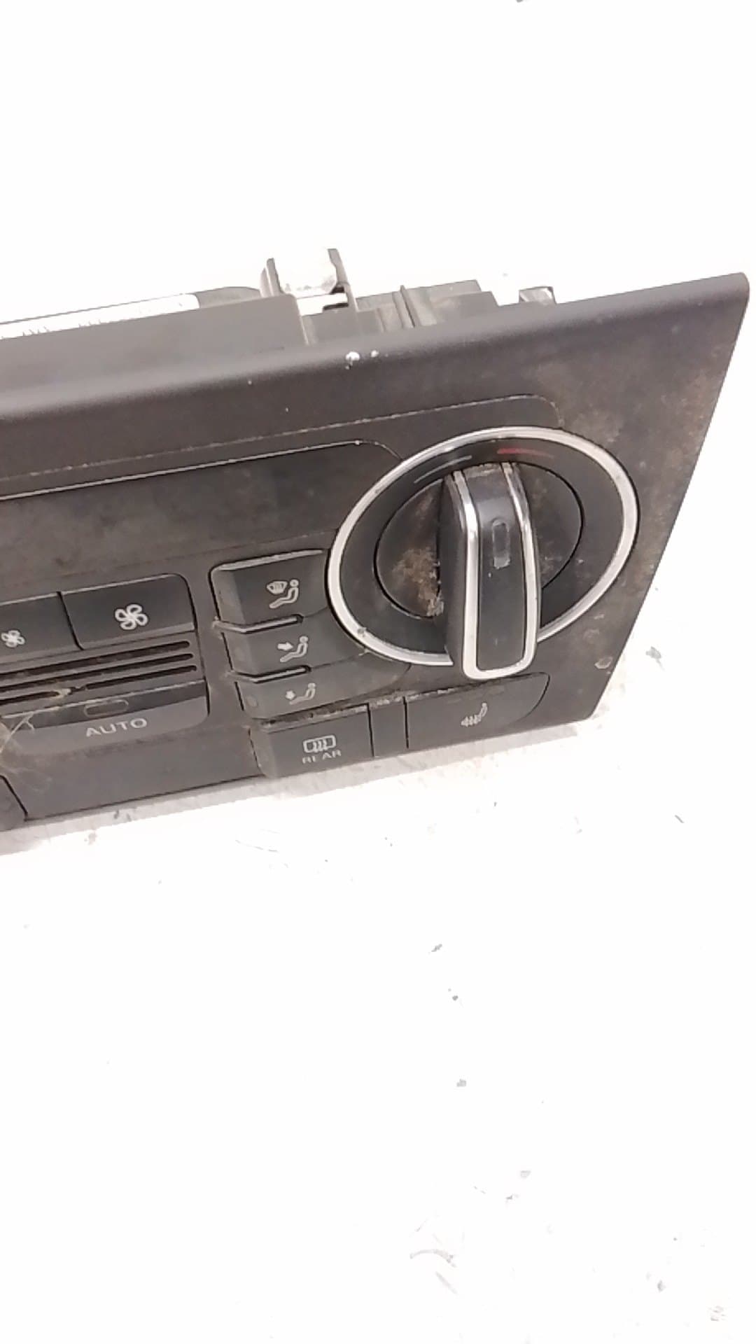 Recambio AUDI Q3 (8U) ref. 8U0820043J 4